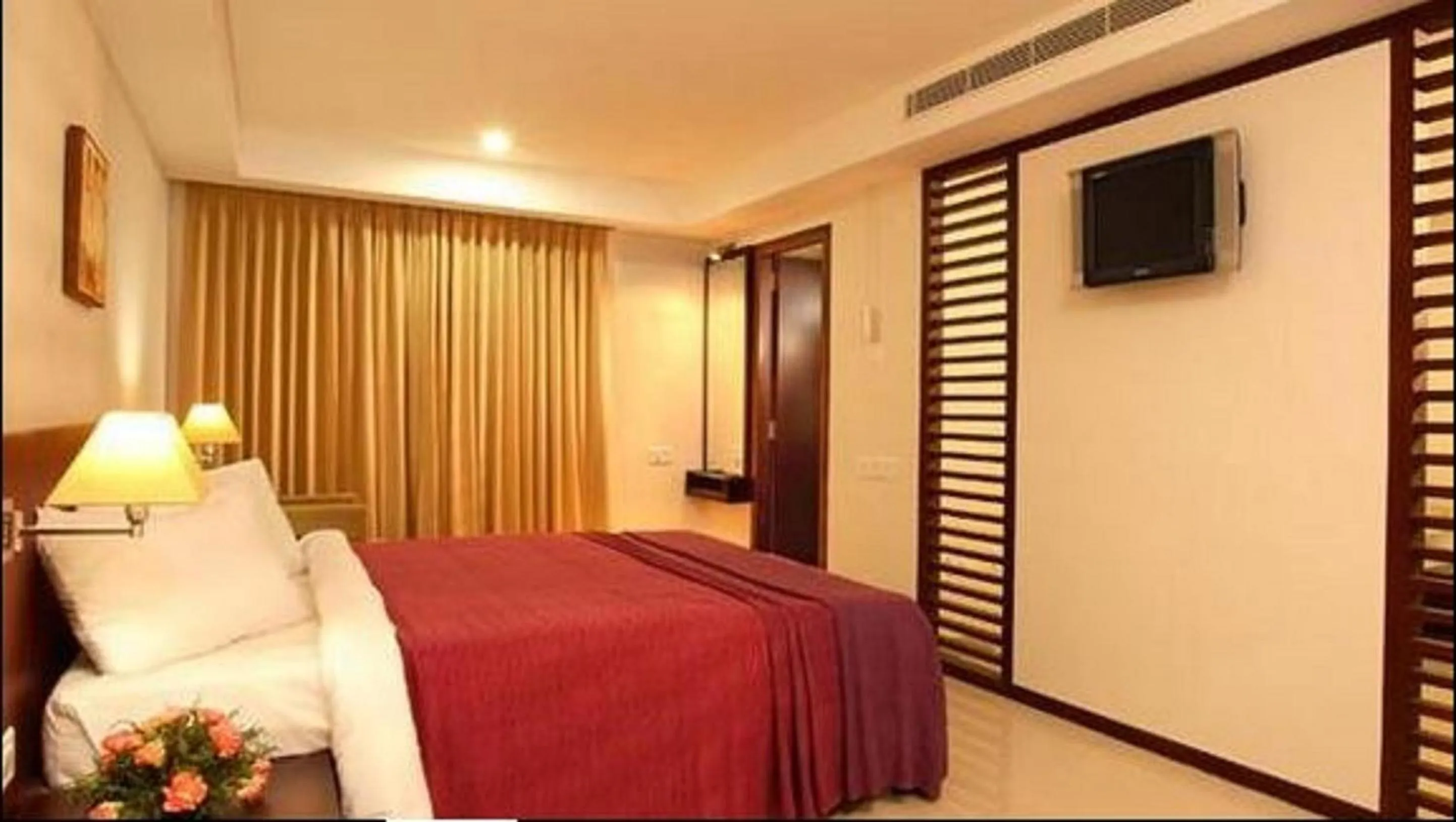 Photo of the whole room, Bed in Broad Bean Cochin