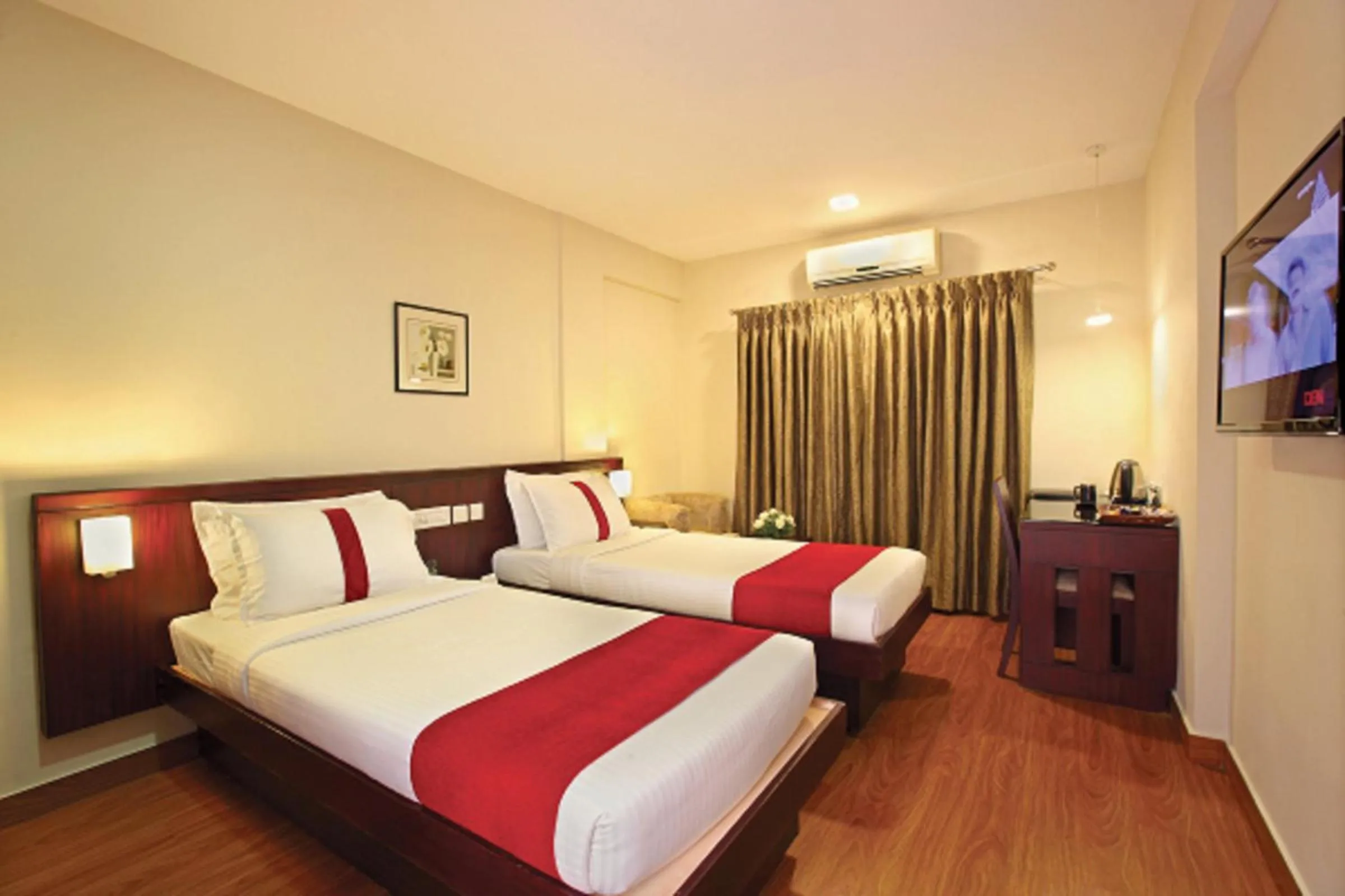 Photo of the whole room, Bed in Broad Bean Cochin