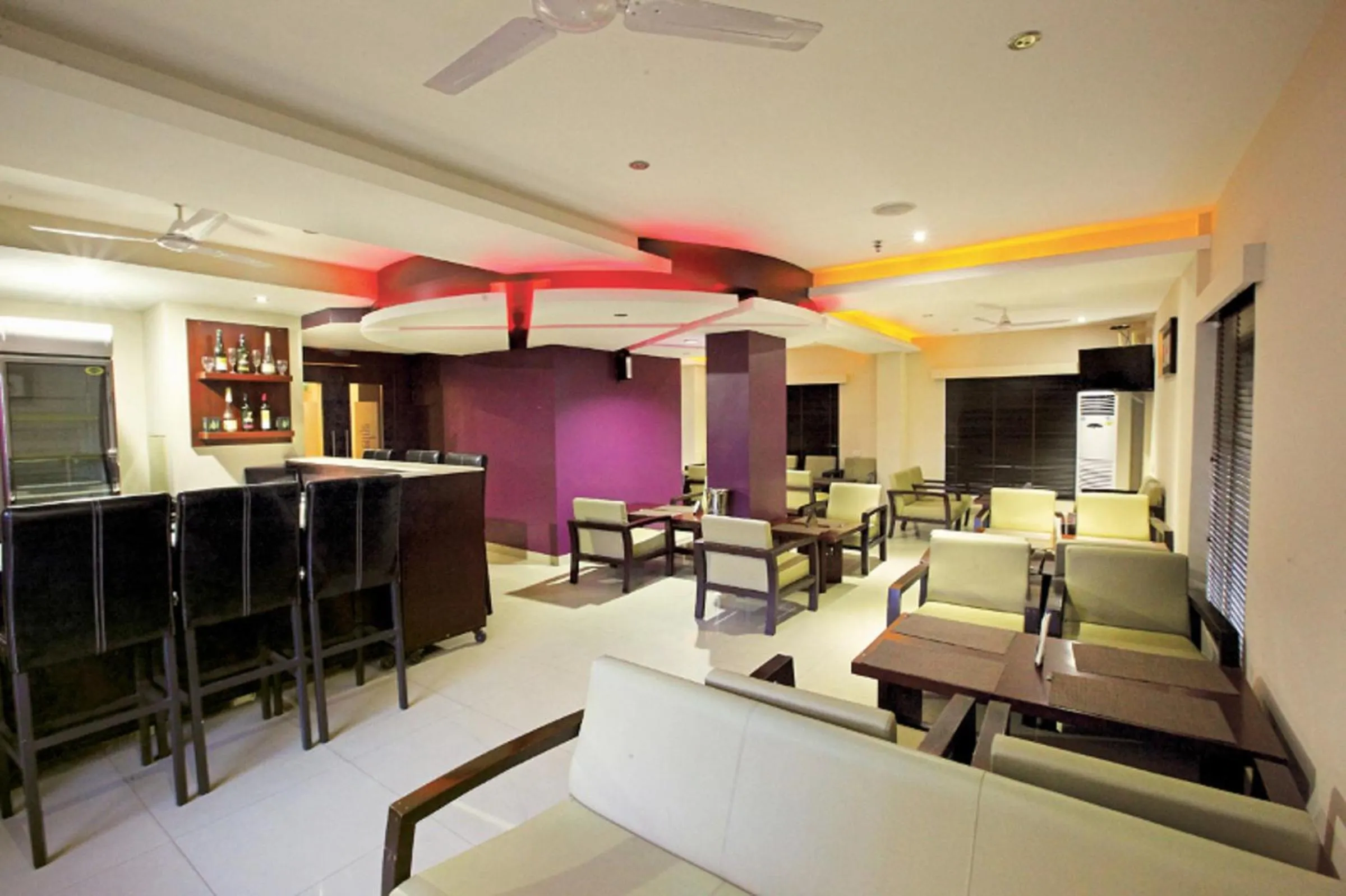 Lounge or bar in Broad Bean Cochin