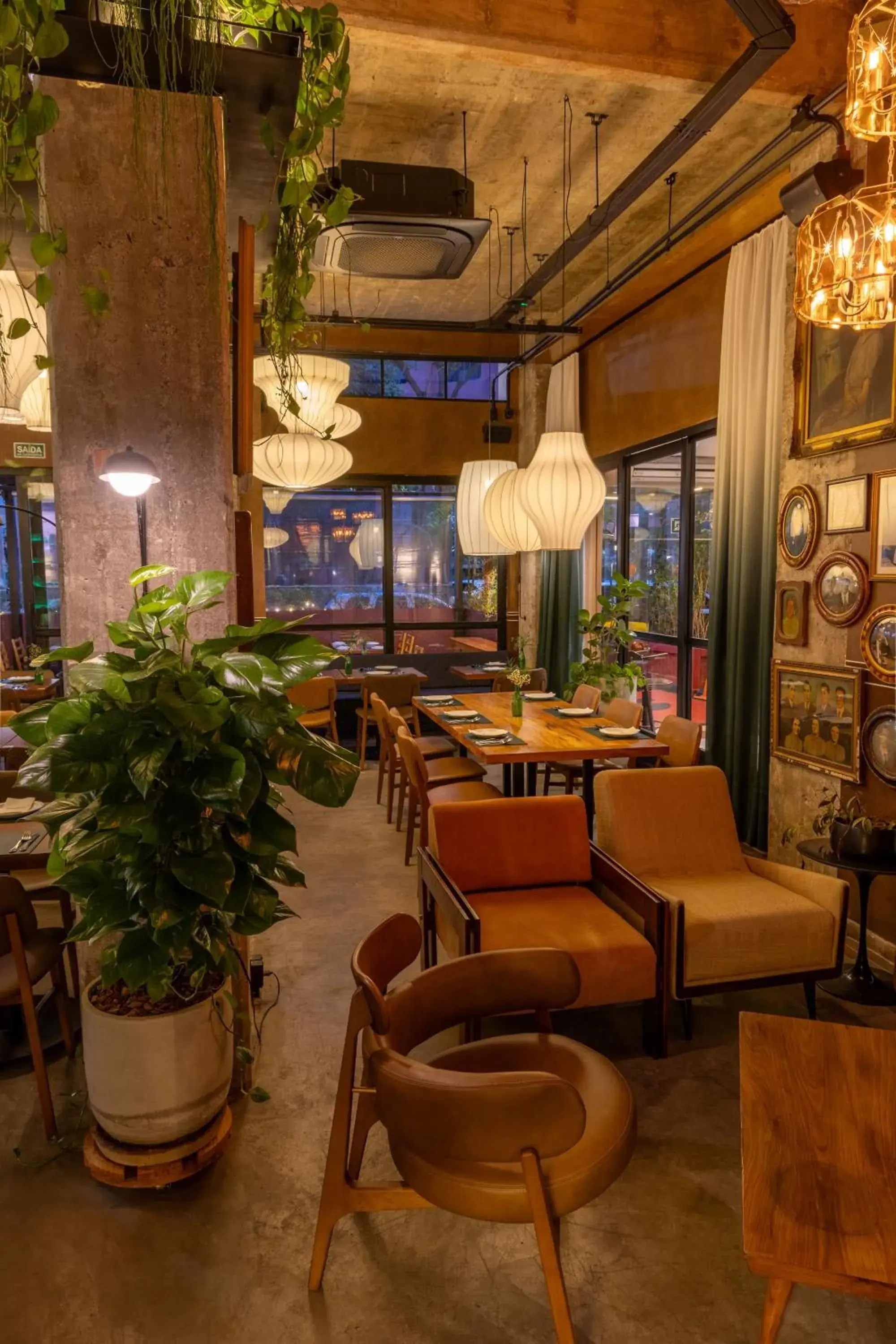 Restaurant/places to eat in San Raphael Hotel Restaurant/places to eat in San Raphael Hotel