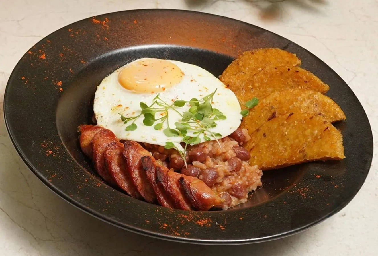 Breakfast in Hotel Ryo 74B Suites by Growing Group
