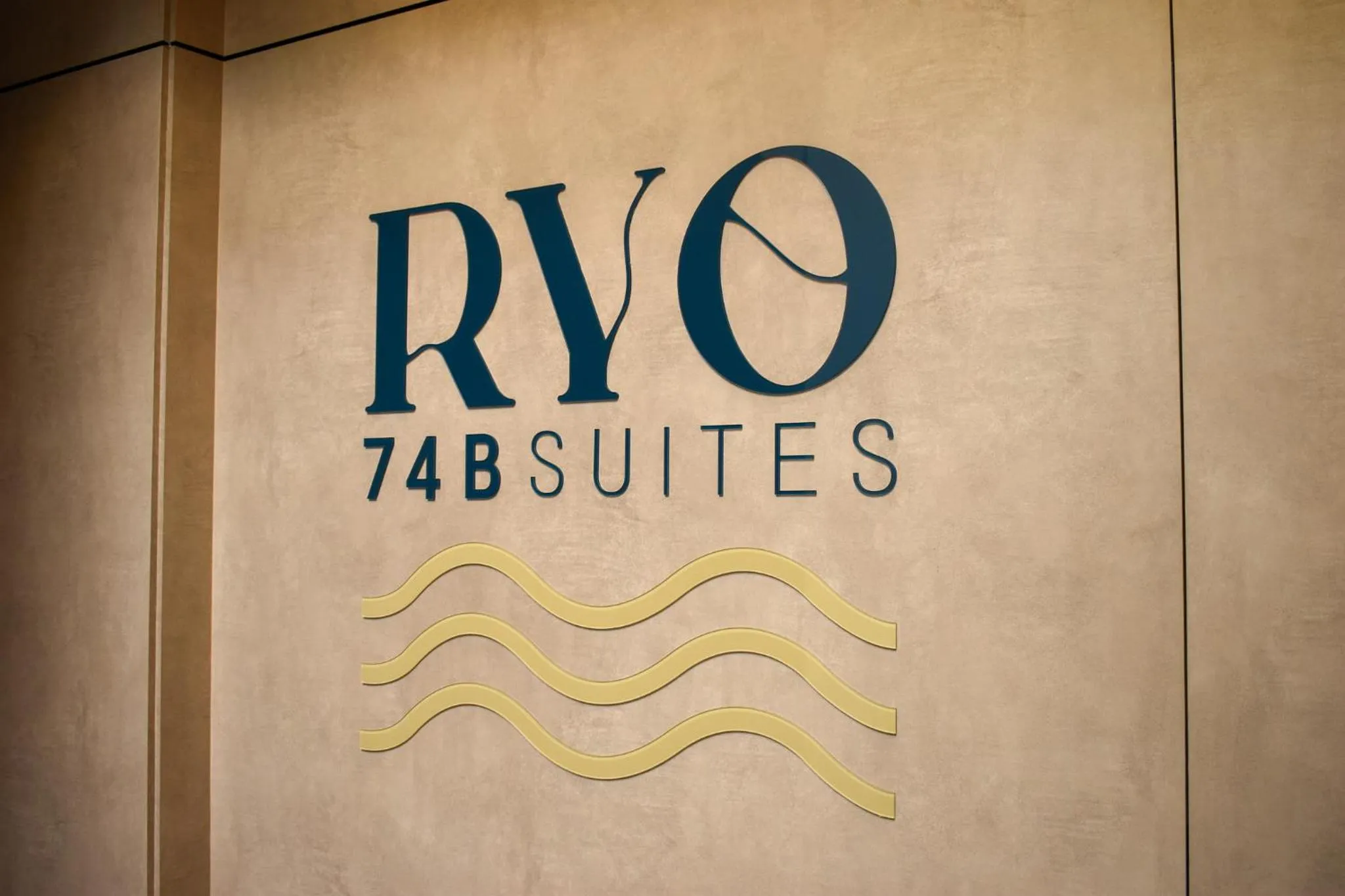 Logo/Certificate/Sign in Hotel Ryo 74B Suites by Growing Group
