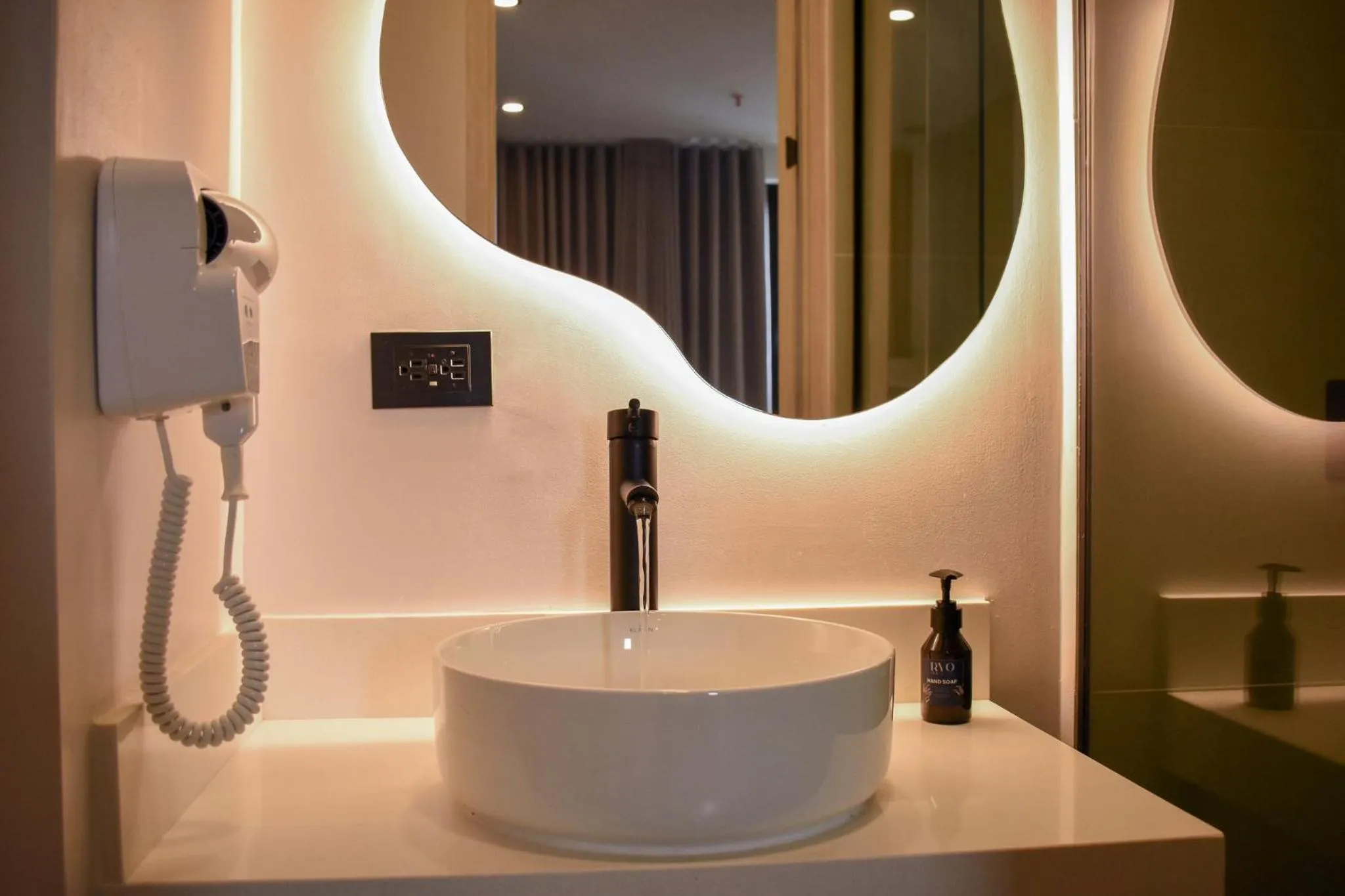 Bathroom in Hotel Ryo 74B Suites by Growing Group