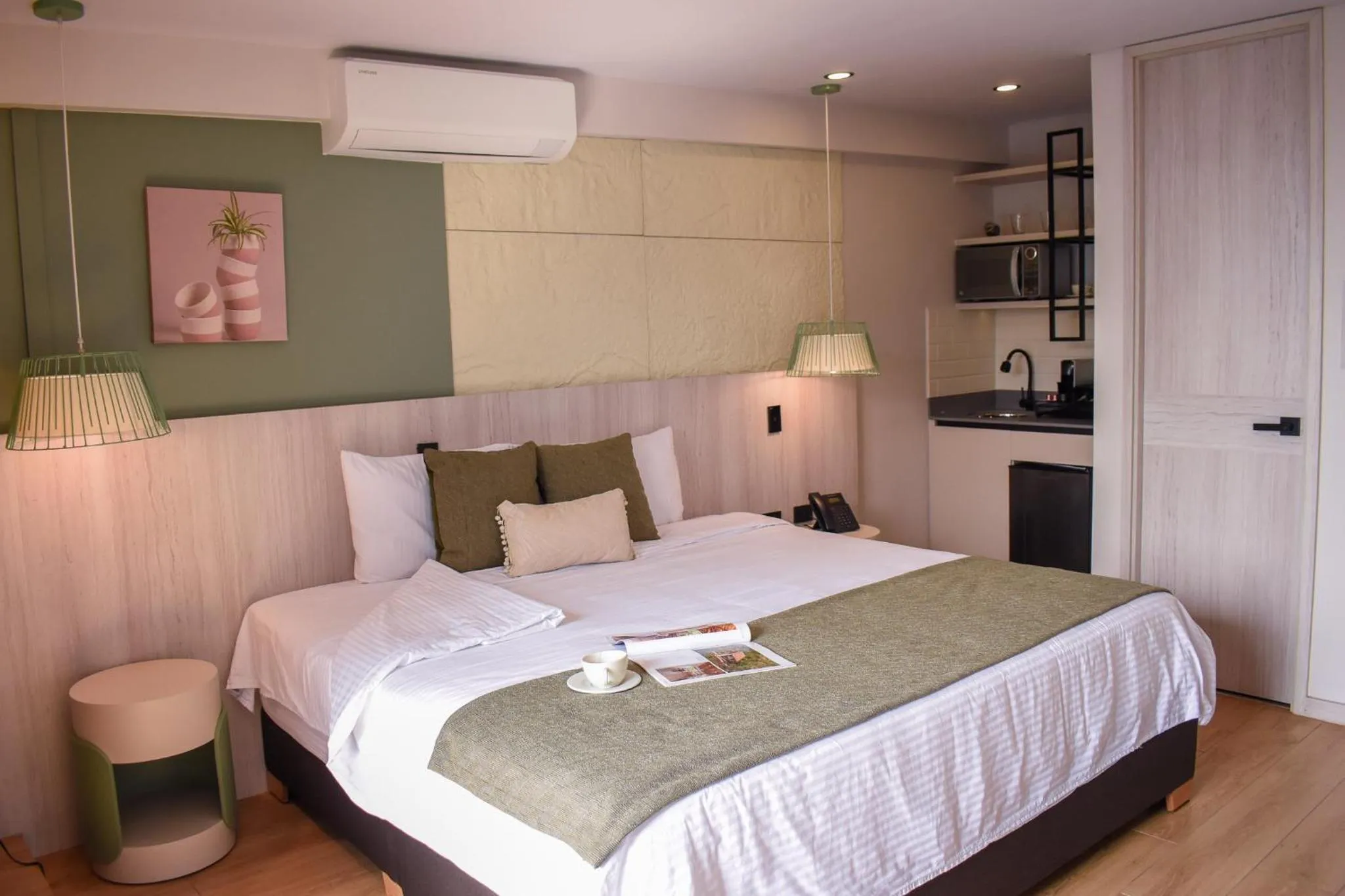 Bed in Hotel Ryo 74B Suites by Growing Group