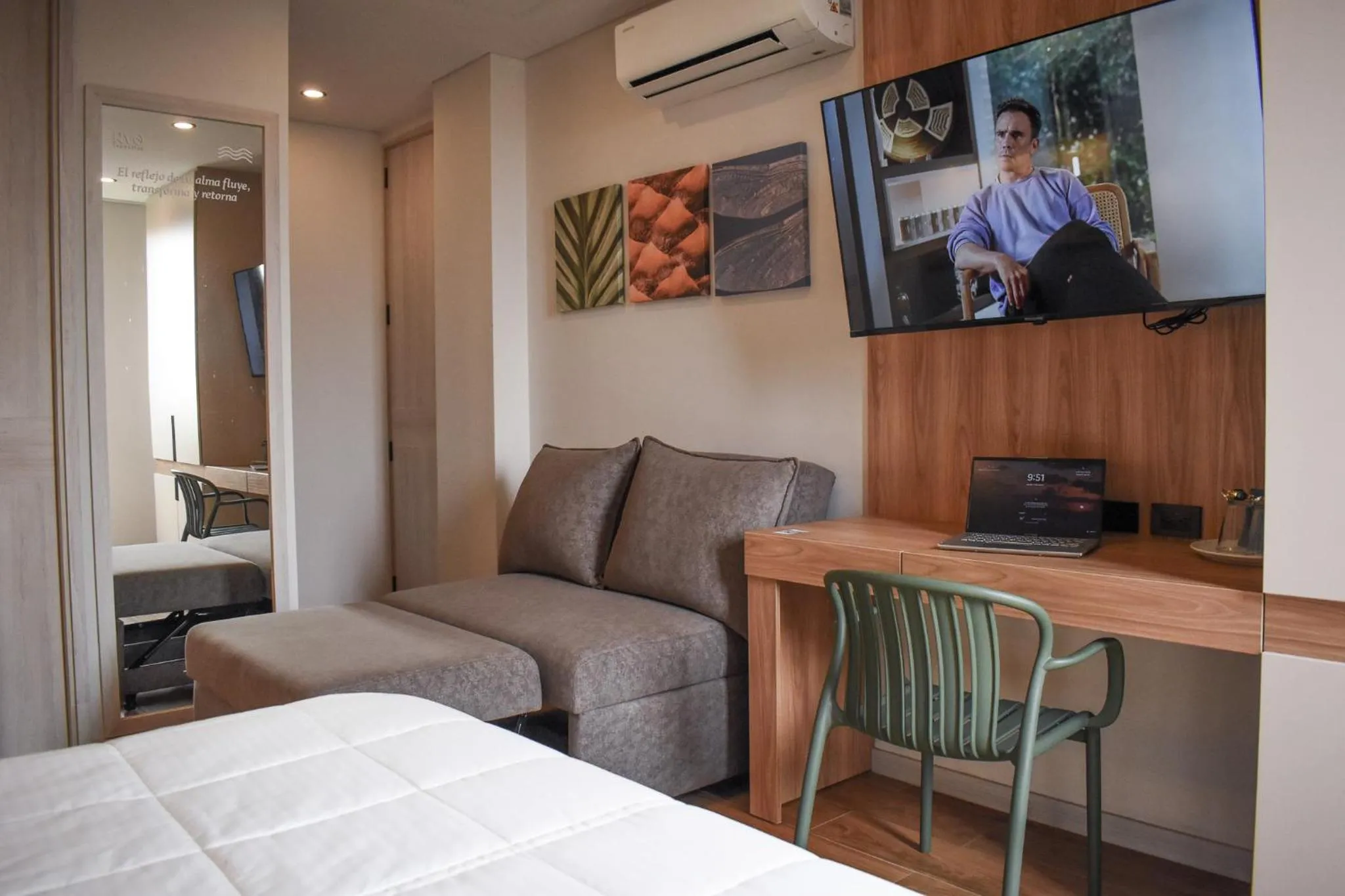 Living room in Hotel Ryo 74B Suites by Growing Group