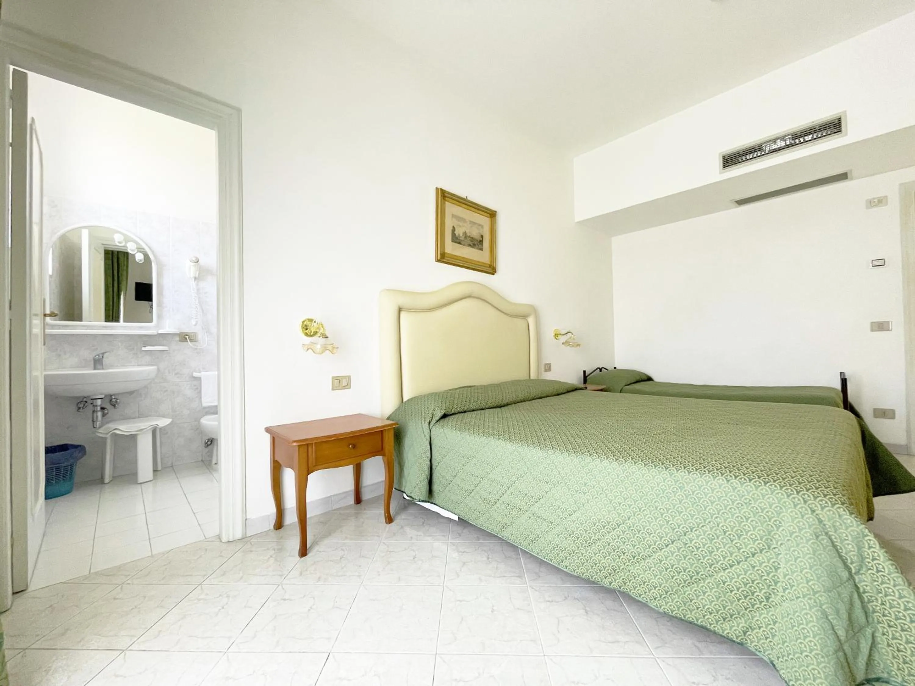 Bedroom in Hotel Reginella