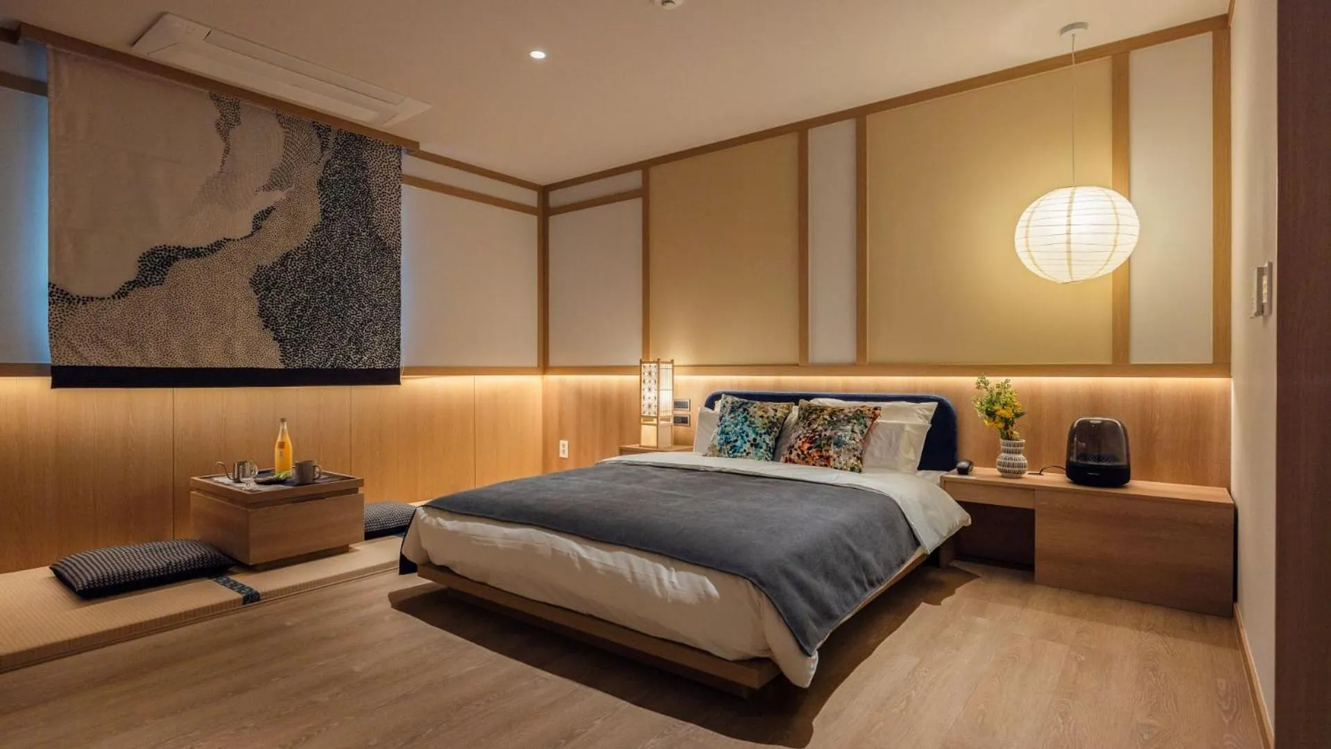 Photo of the whole room, Bed in Anook Resort & Spa Busan Haeundae