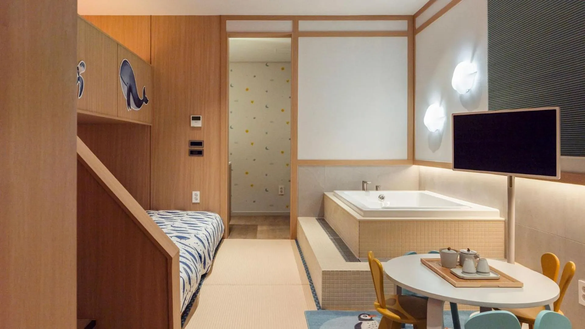 Photo of the whole room, Bed in Anook Resort & Spa Busan Haeundae