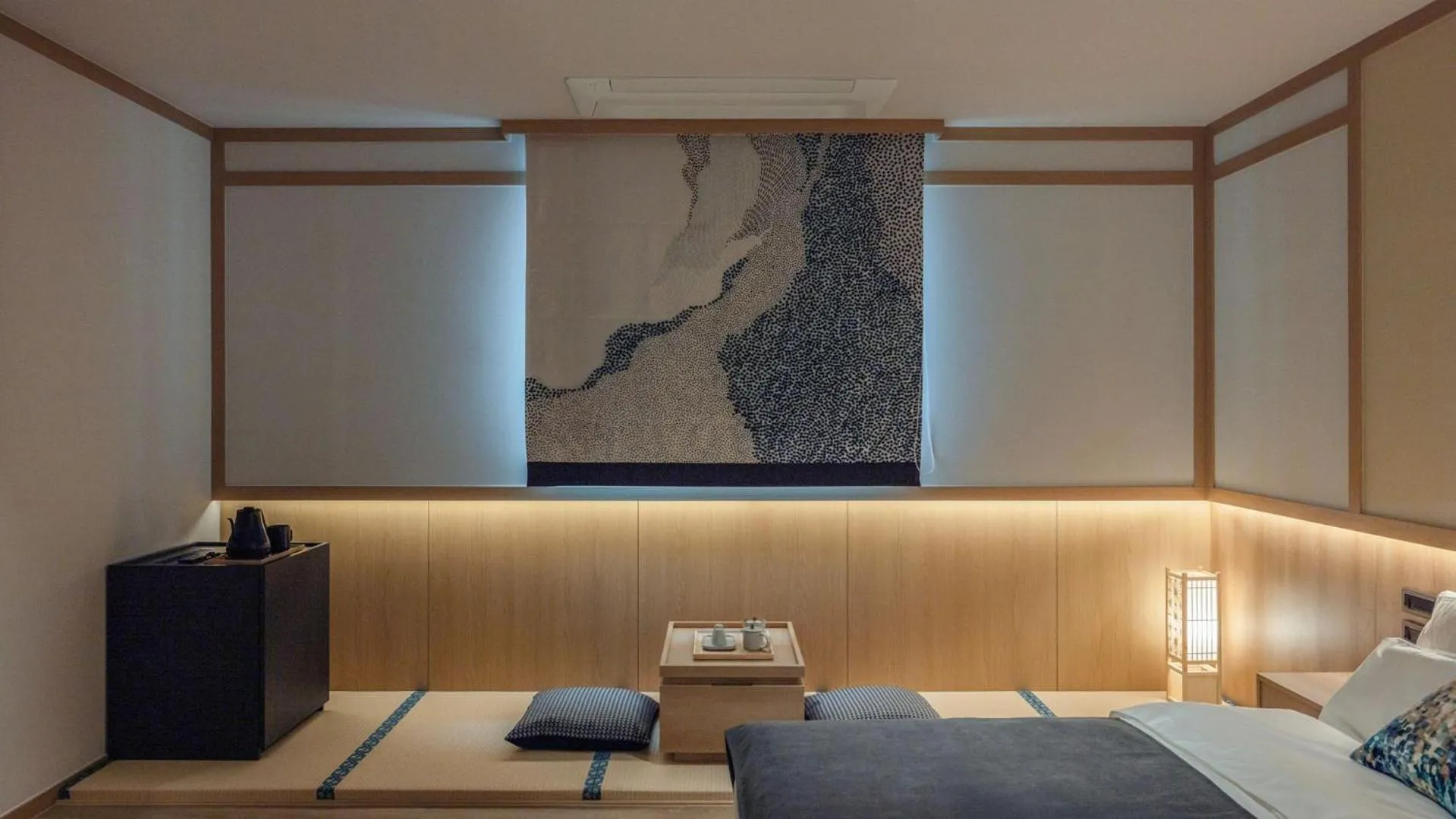 Photo of the whole room, Bed in Anook Resort & Spa Busan Haeundae