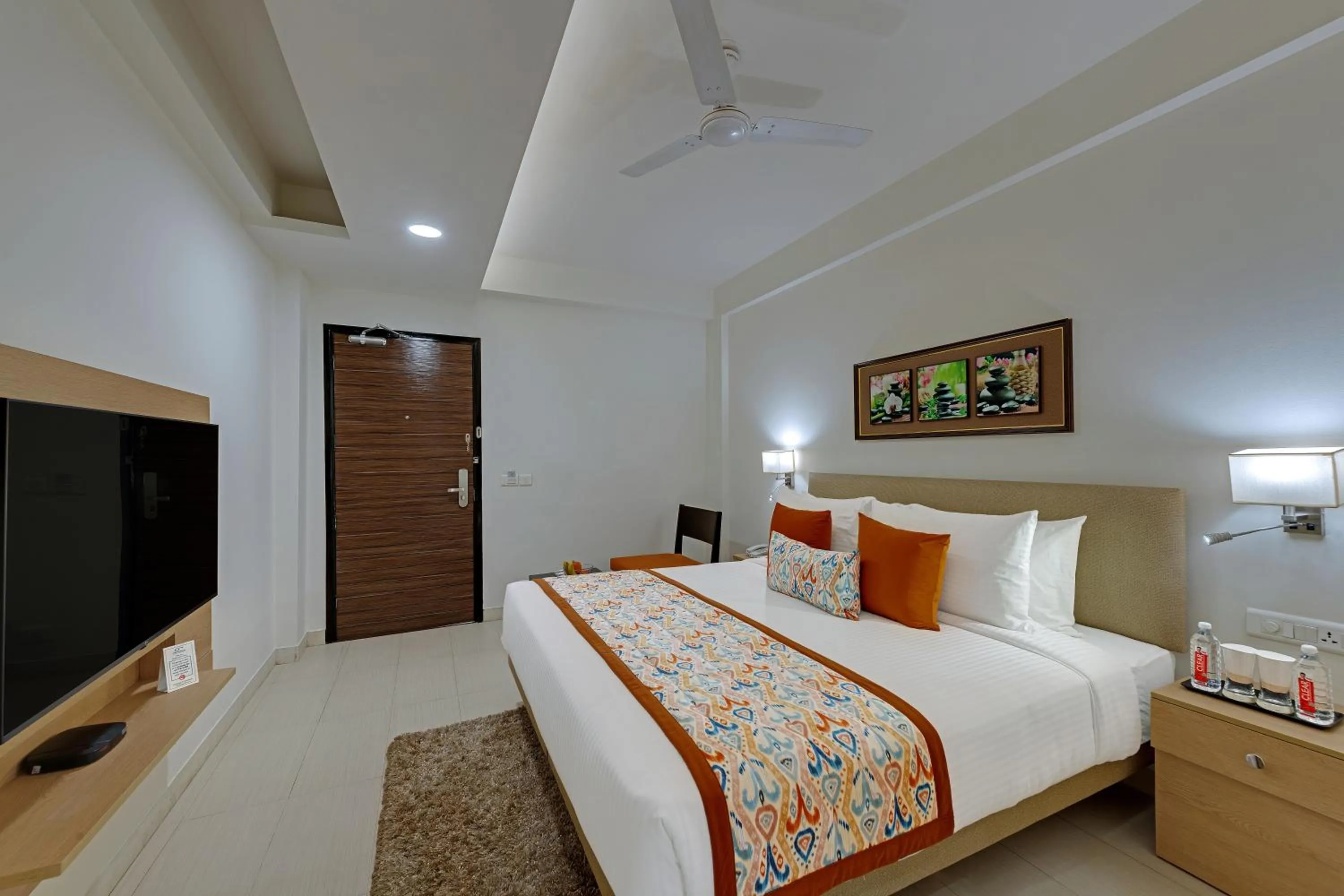 Bed in Ahuja Residency GCR