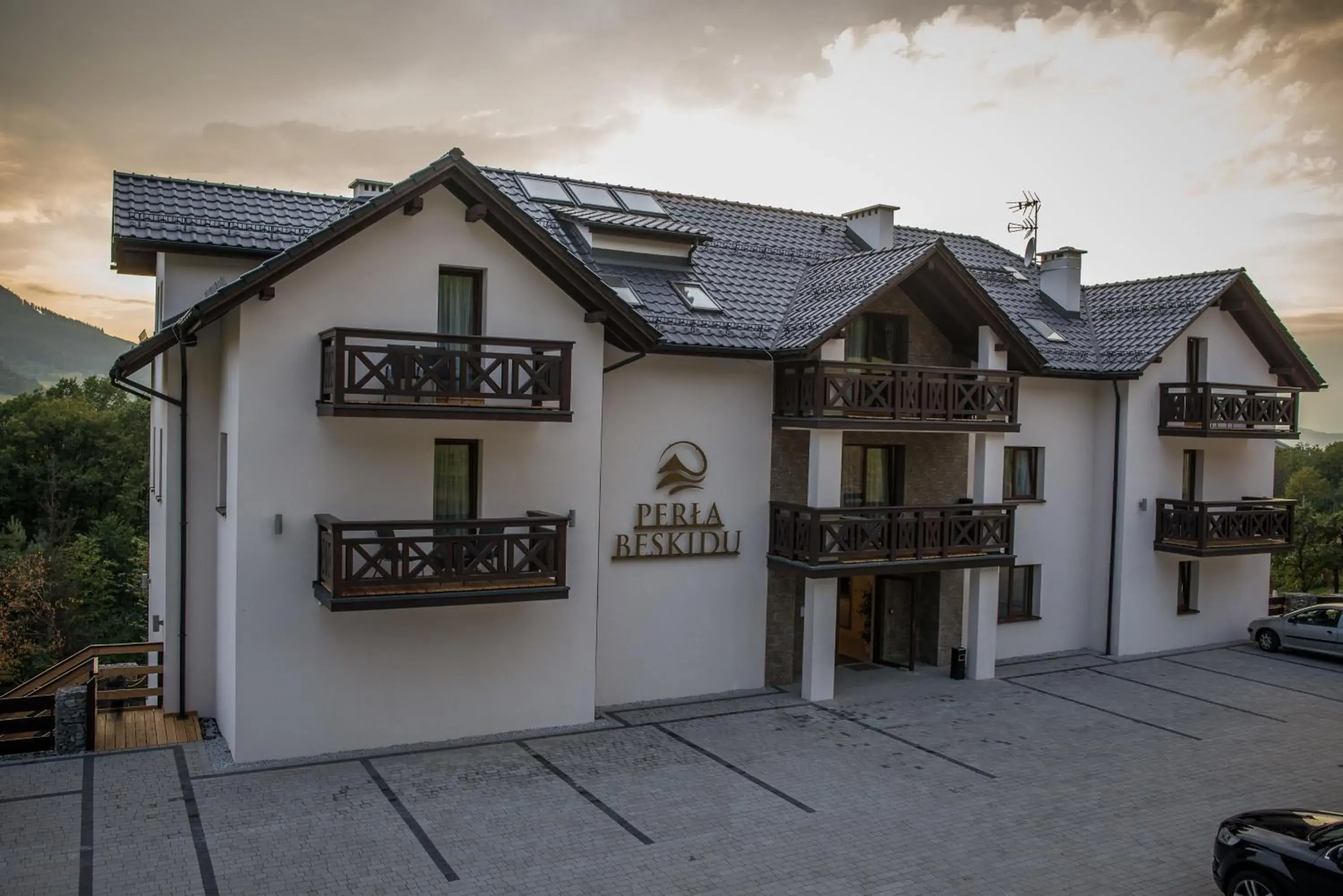 Facade/entrance in Perła Beskidu Facade/entrance in Perła Beskidu