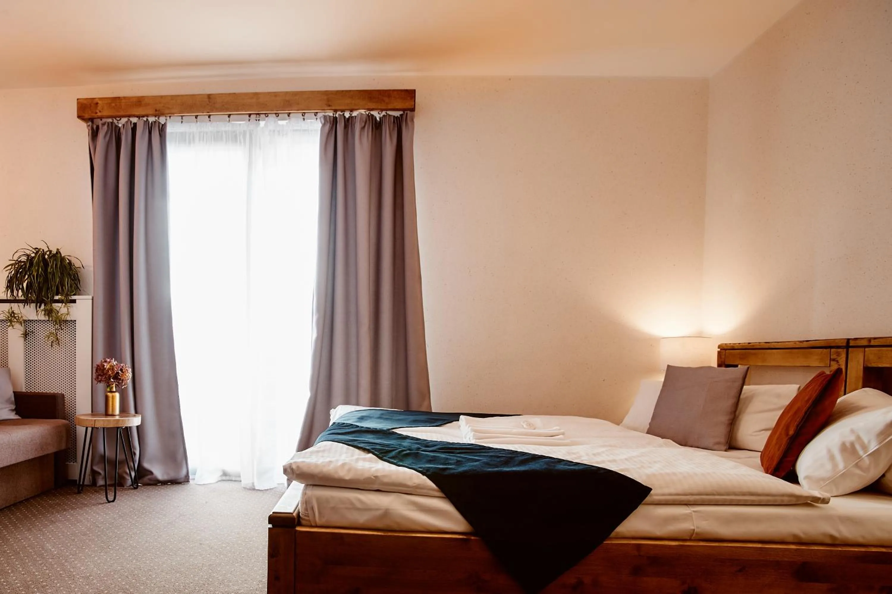 Photo of the whole room, Bed in Perła Beskidu