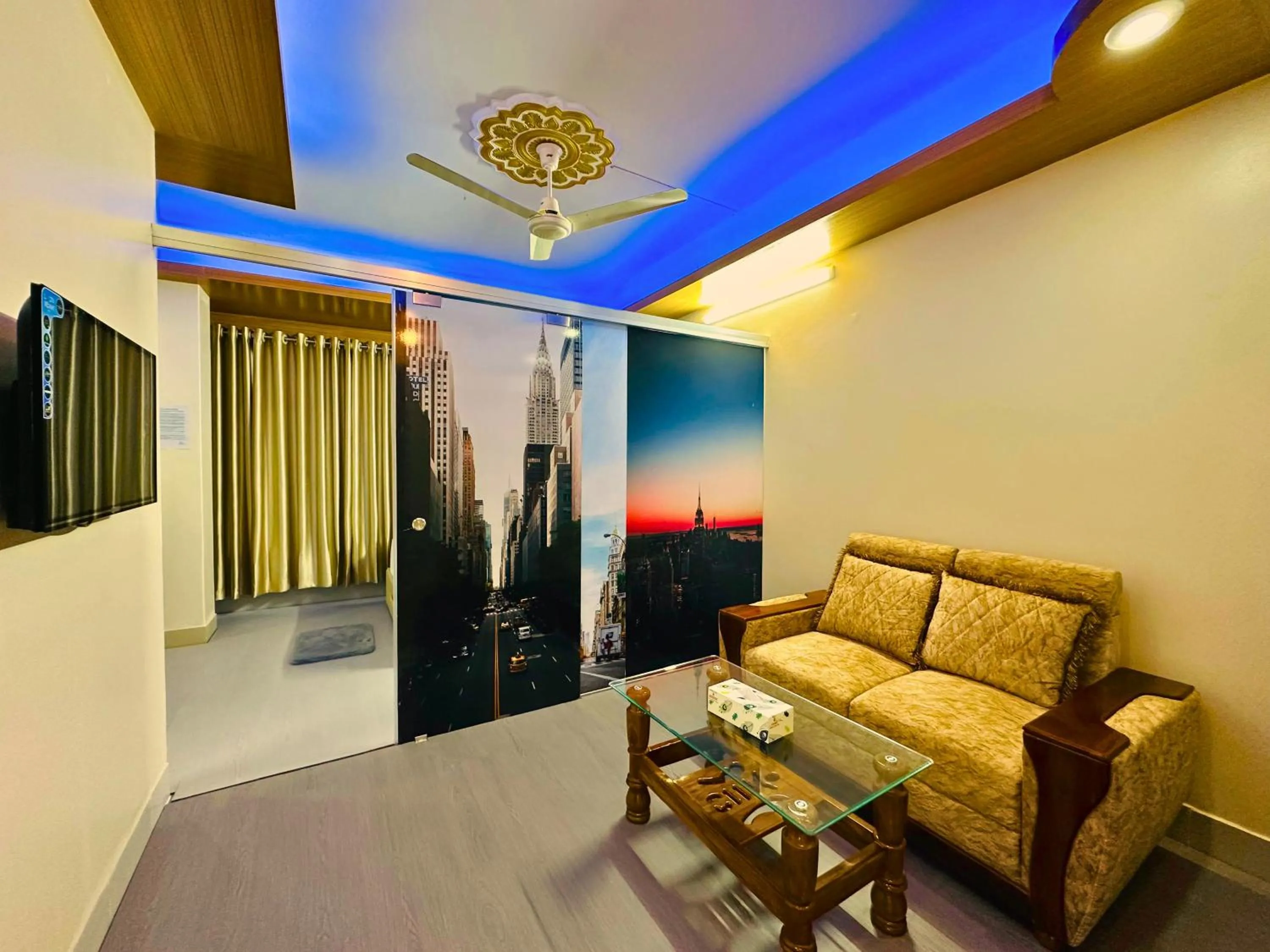 Communal lounge/ TV room in The Ambassador Hotel Dhanmondi