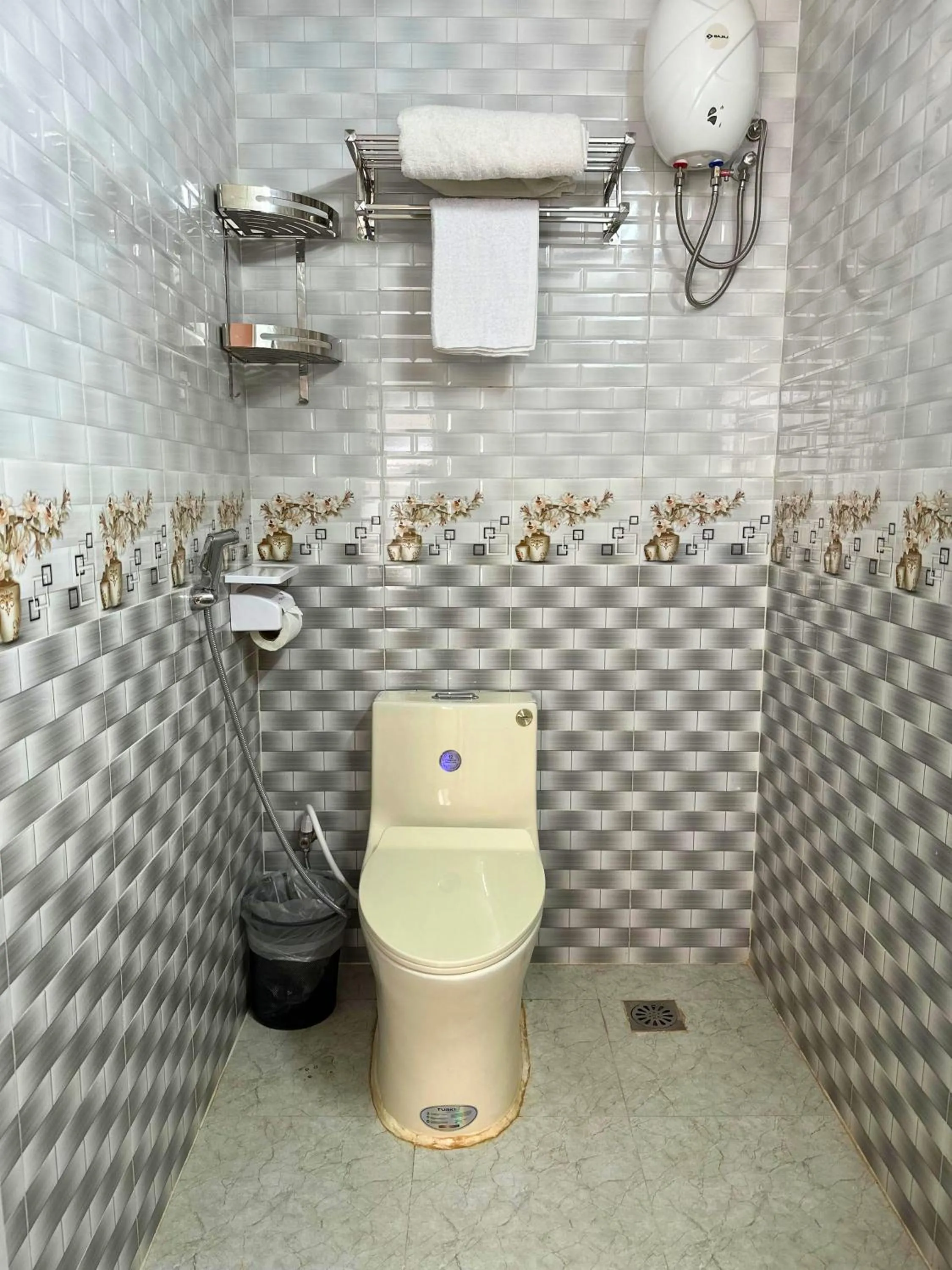 Toilet in The Ambassador Hotel Dhanmondi