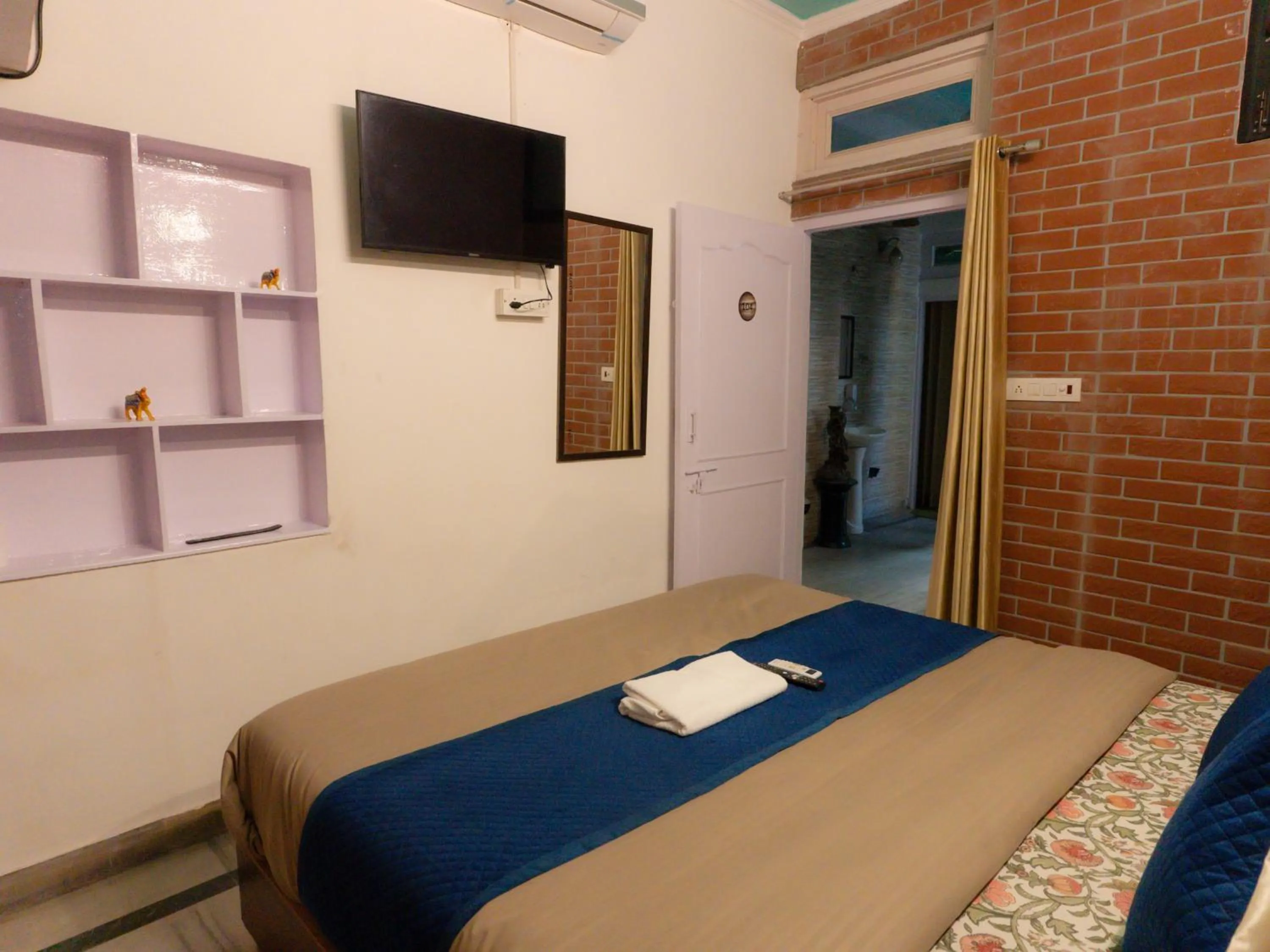 Bed in The Pink Chapter Hostel, Jaipur