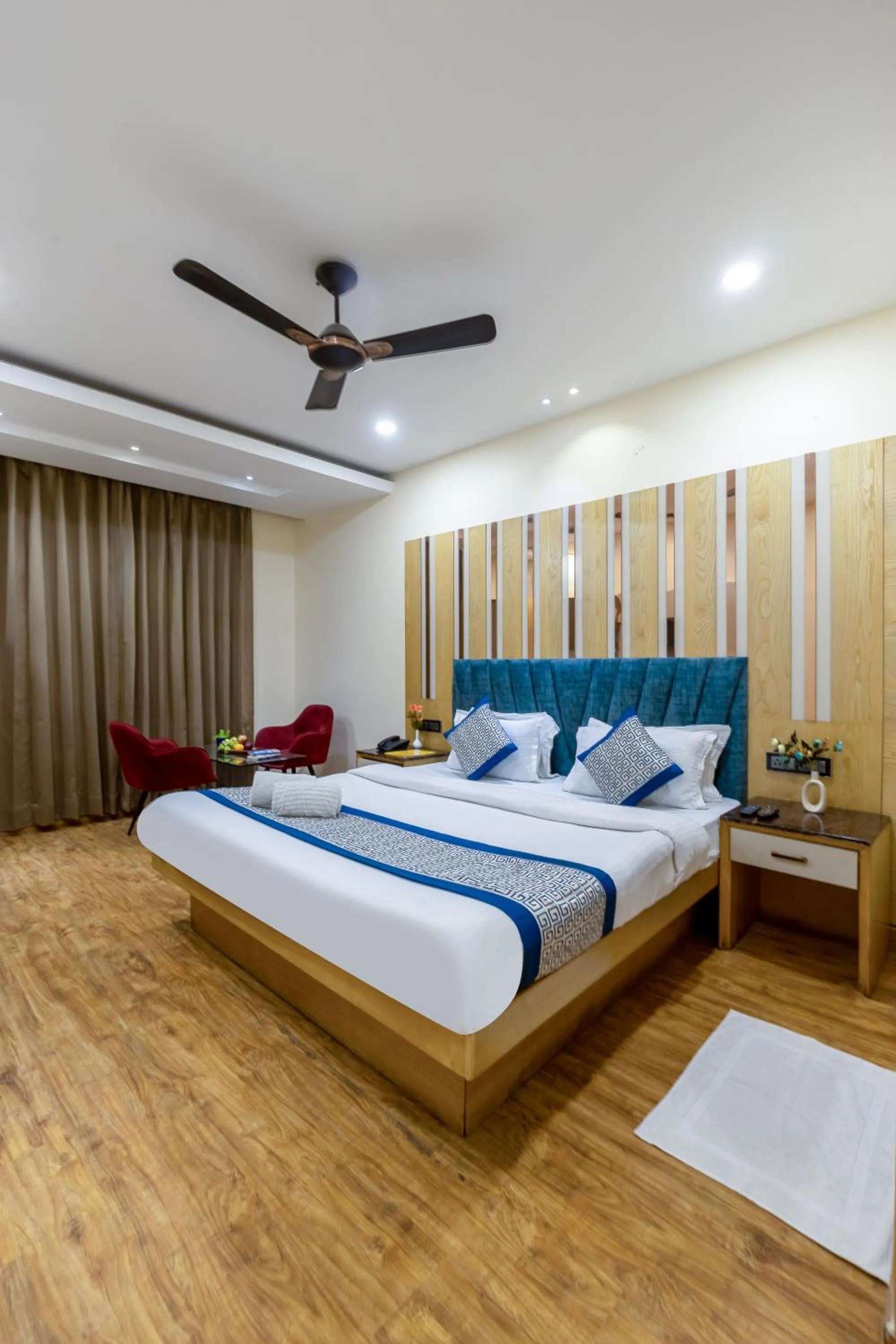 Bedroom, Bed in Hotel Vanson Villa, City Centre - With Free Airport & Train Station Pickup