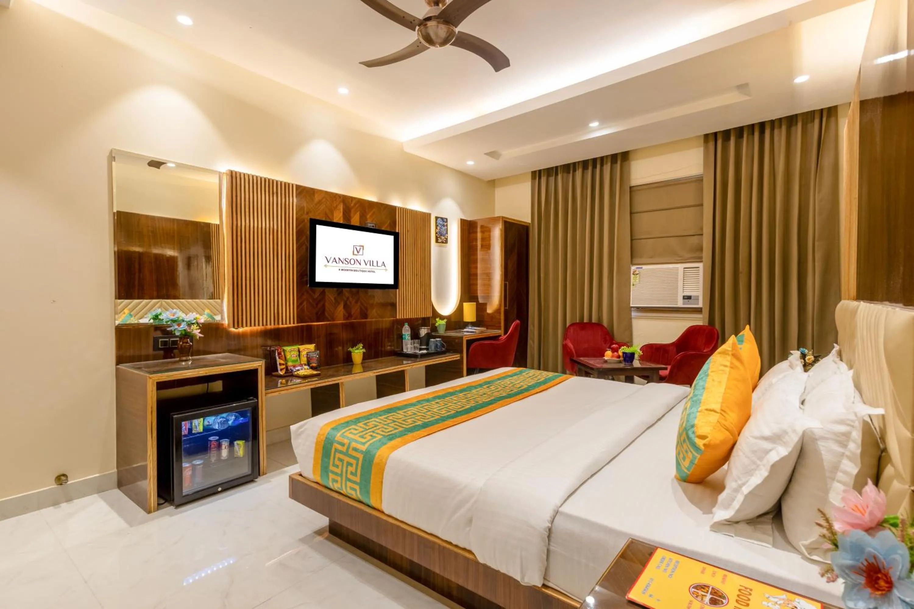 Photo of the whole room, Bed in Hotel Vanson Villa, City Centre - With Free Airport & Train Station Pickup