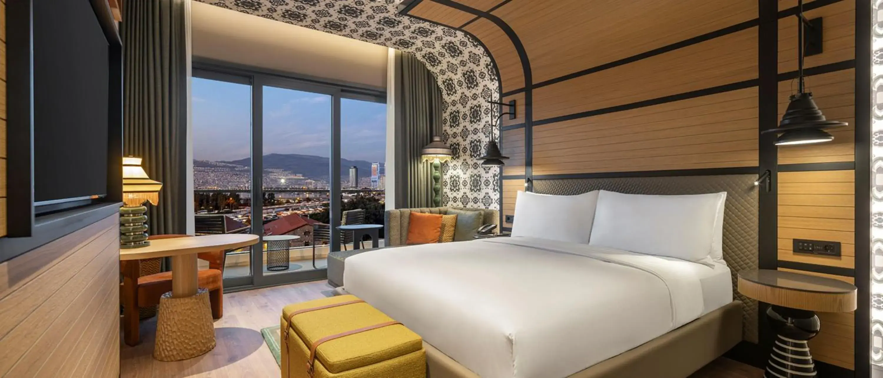 King Room in Canopy By Hilton Izmir Bomonti King Room in Canopy By Hilton Izmir Bomonti