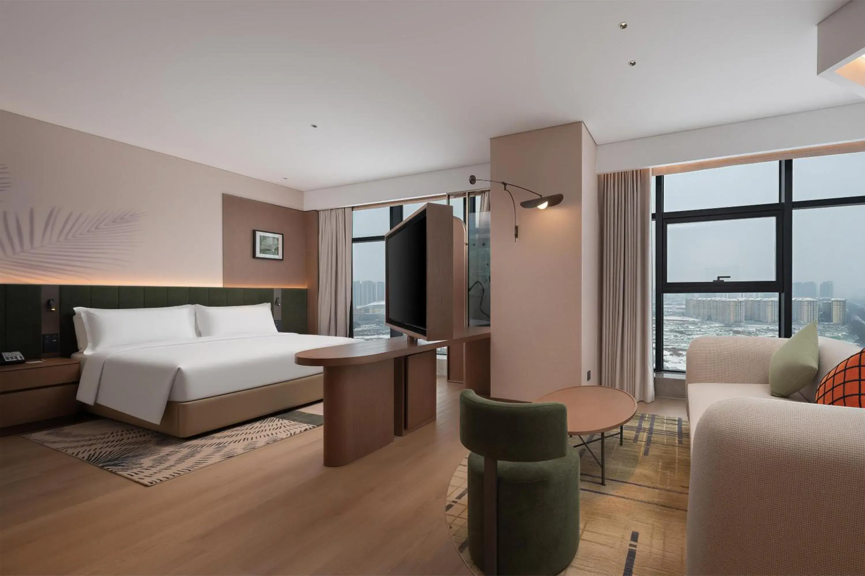 Deluxe King Room with Sofa Bed in Hilton Garden Inn Jingzhou Shashi Deluxe King Room with Sofa Bed in Hilton Garden Inn Jingzhou Shashi