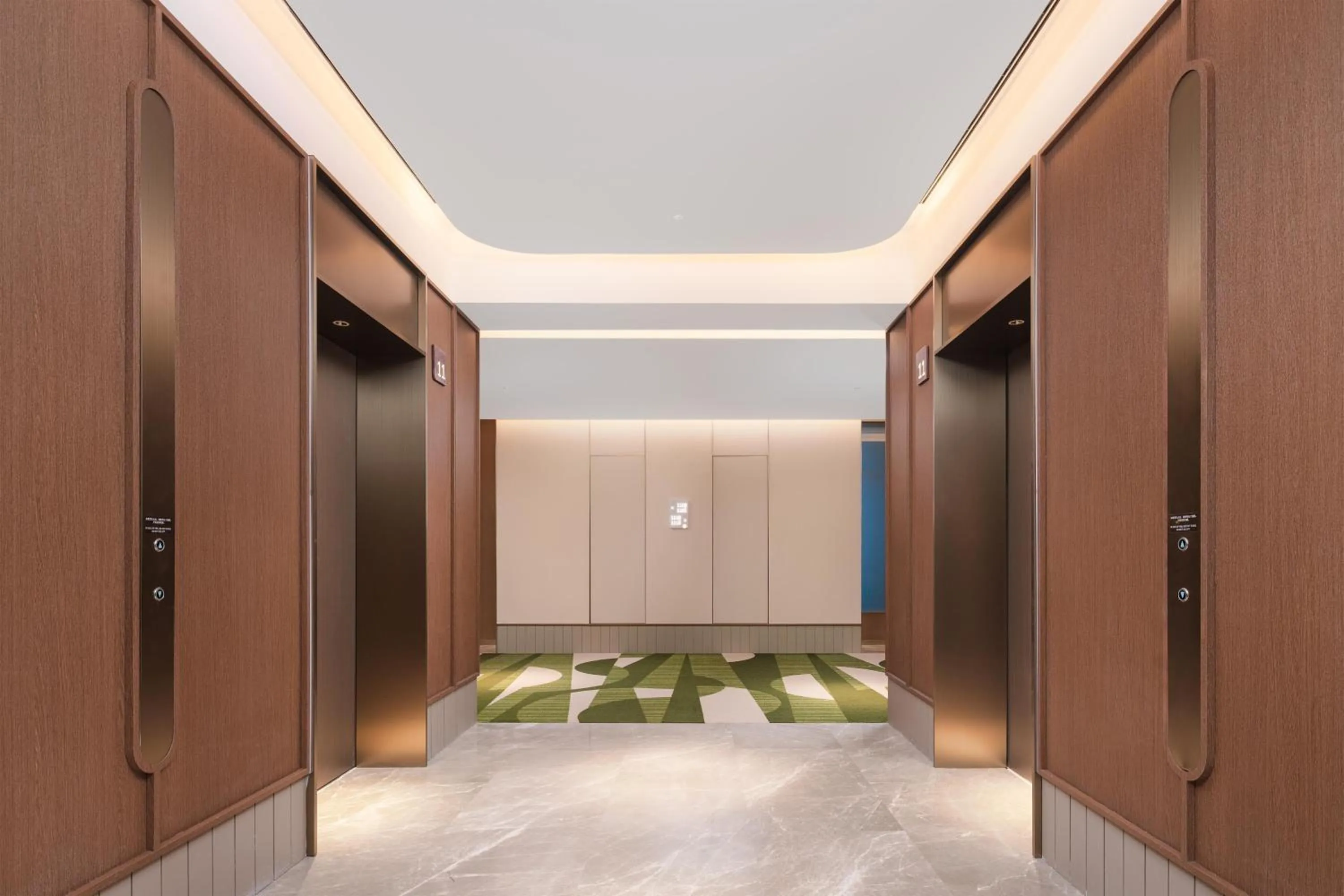 Lobby or reception, Bed in Hilton Garden Inn Jingzhou Shashi