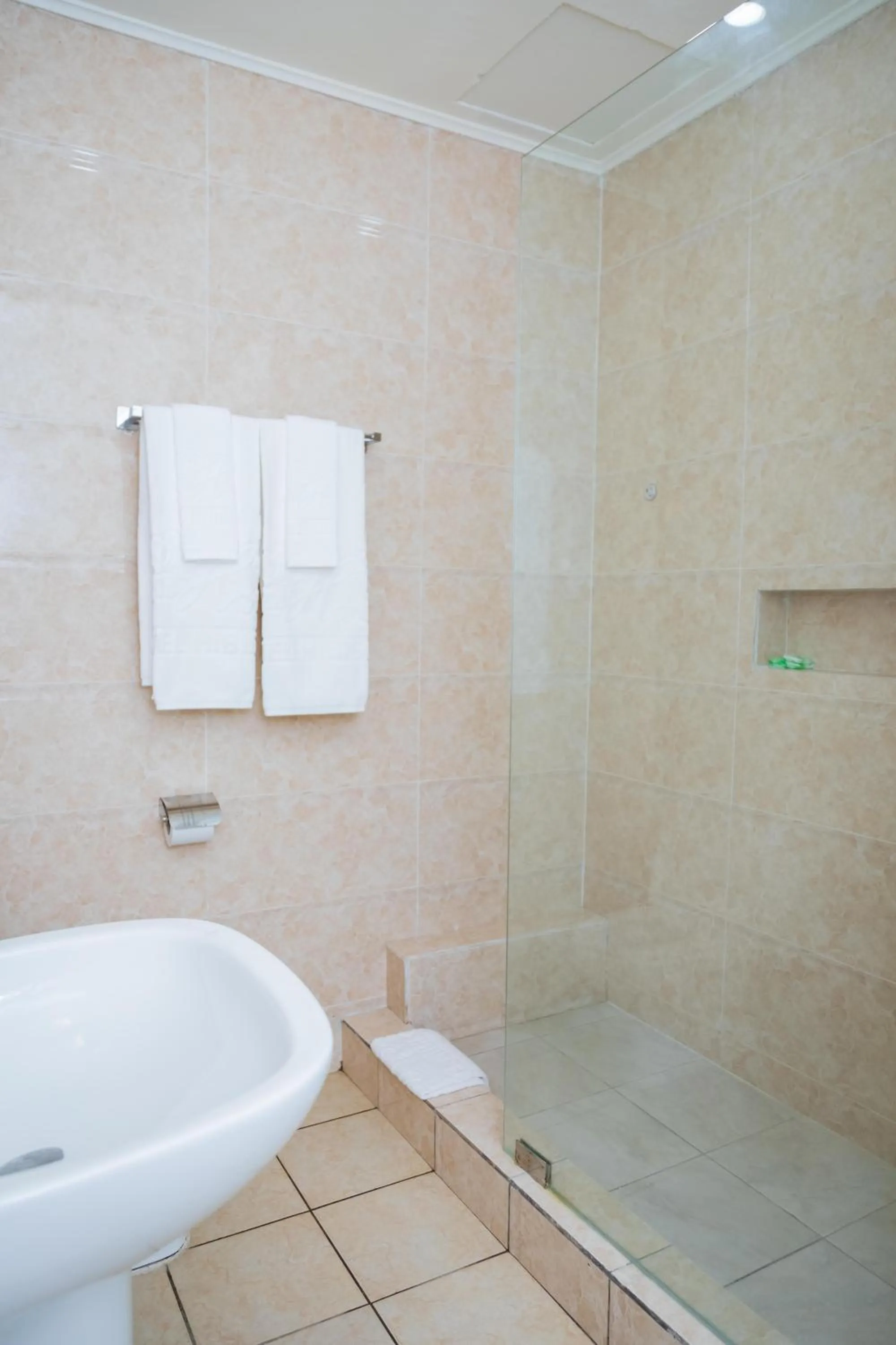 Hotel Hibiscus Blvd Triomphal