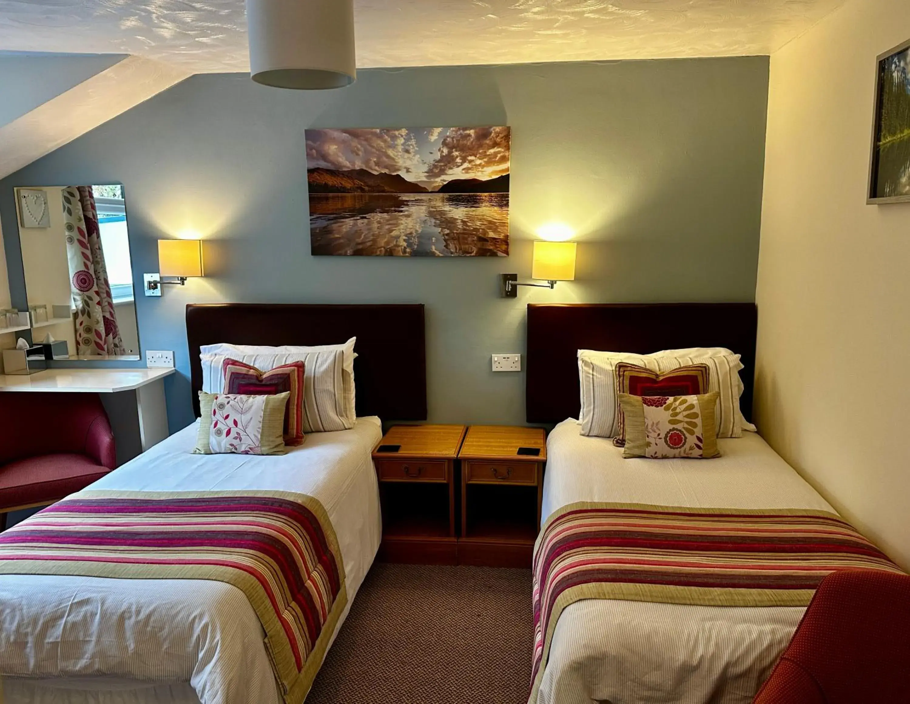 Standard Twin Room - single occupancy in The Kings Head Inn Standard Twin Room - single occupancy in The Kings Head Inn
