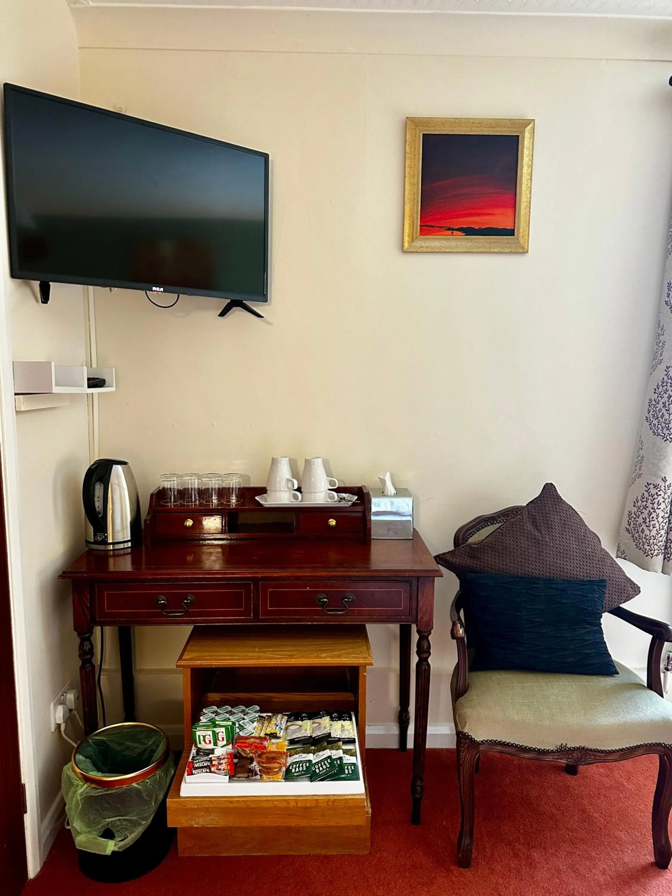 TV and multimedia in The Kings Head Inn