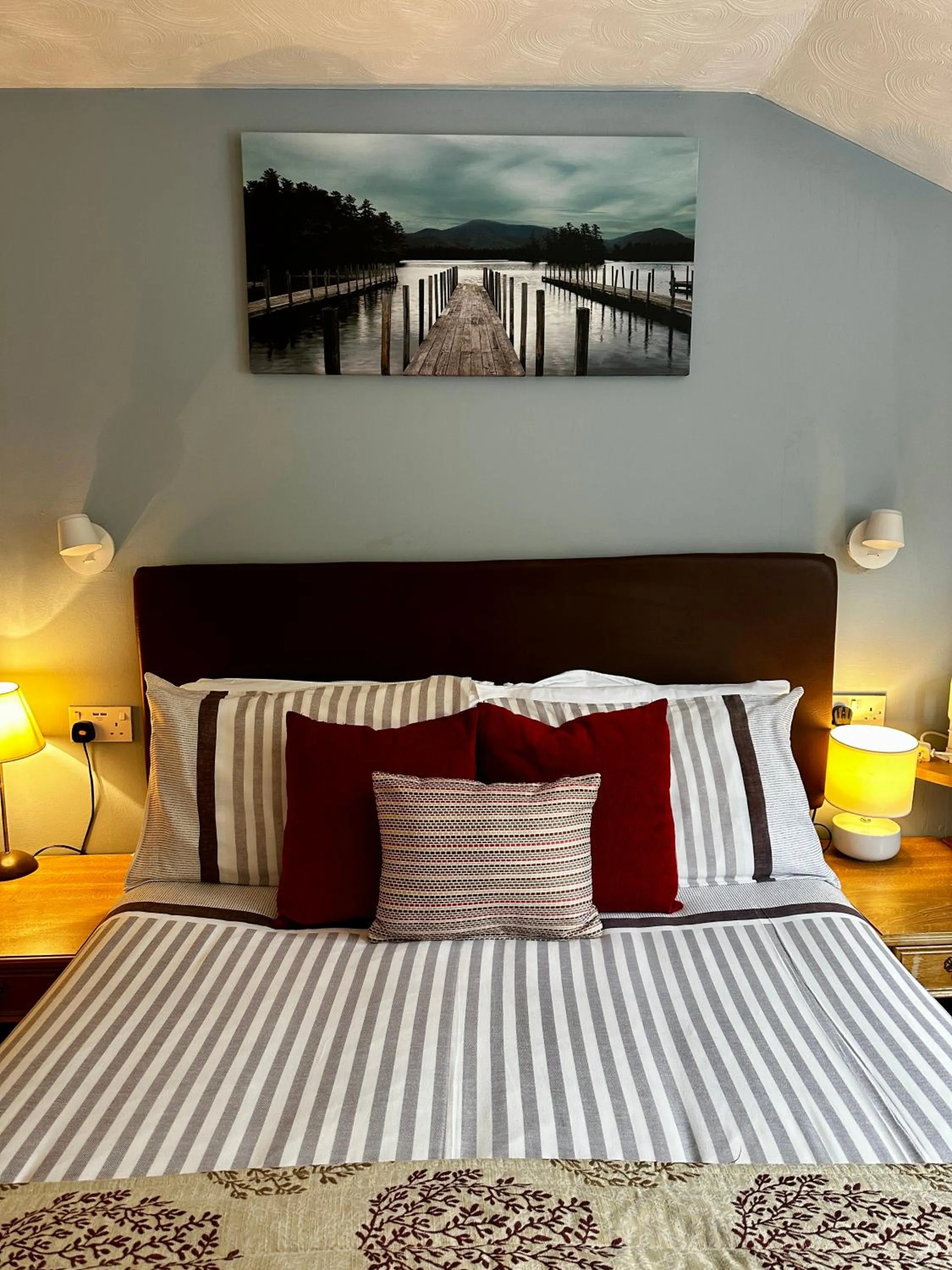 Bed in The Kings Head Inn