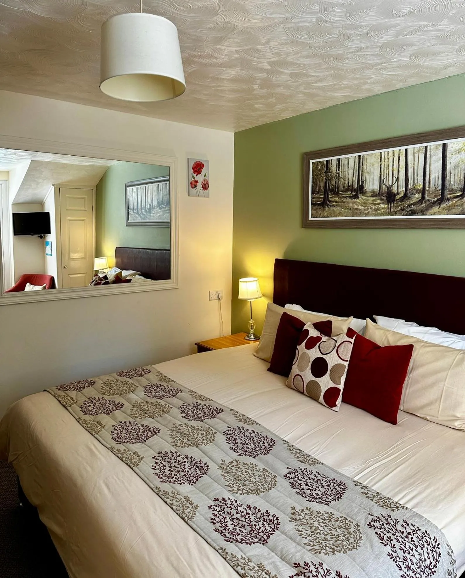 Bed in The Kings Head Inn