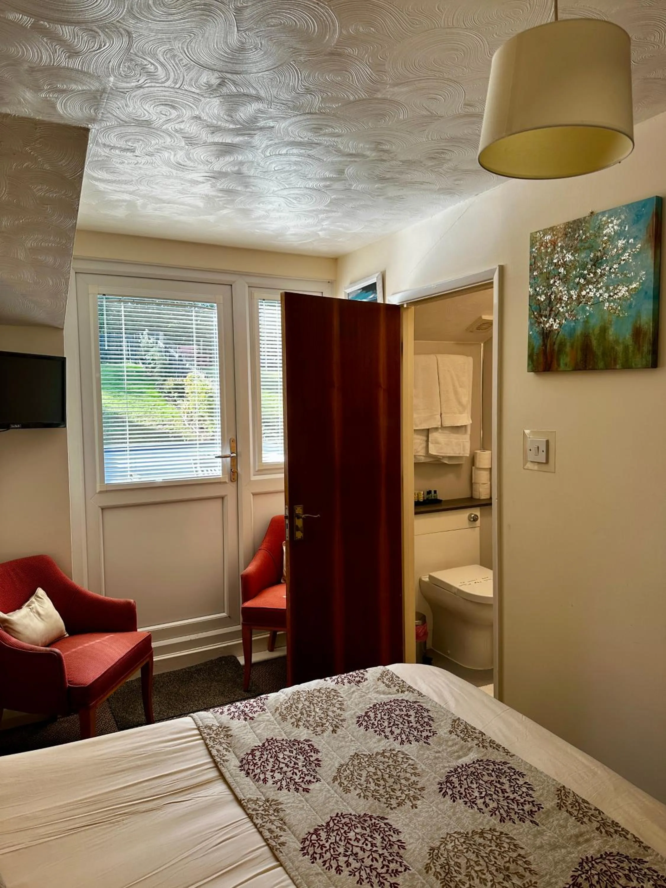 Bed in The Kings Head Inn