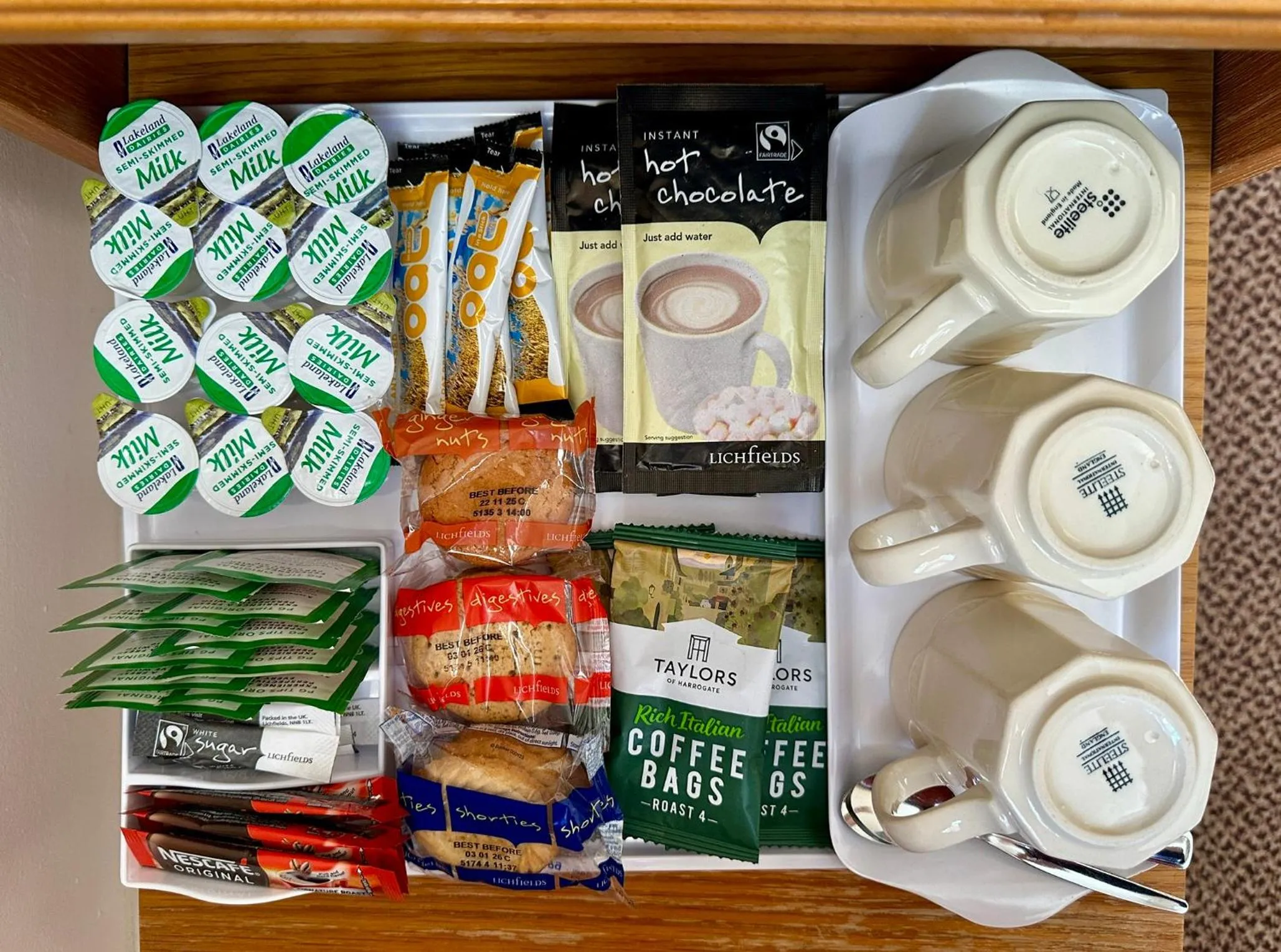 Coffee/tea facilities in The Kings Head Inn