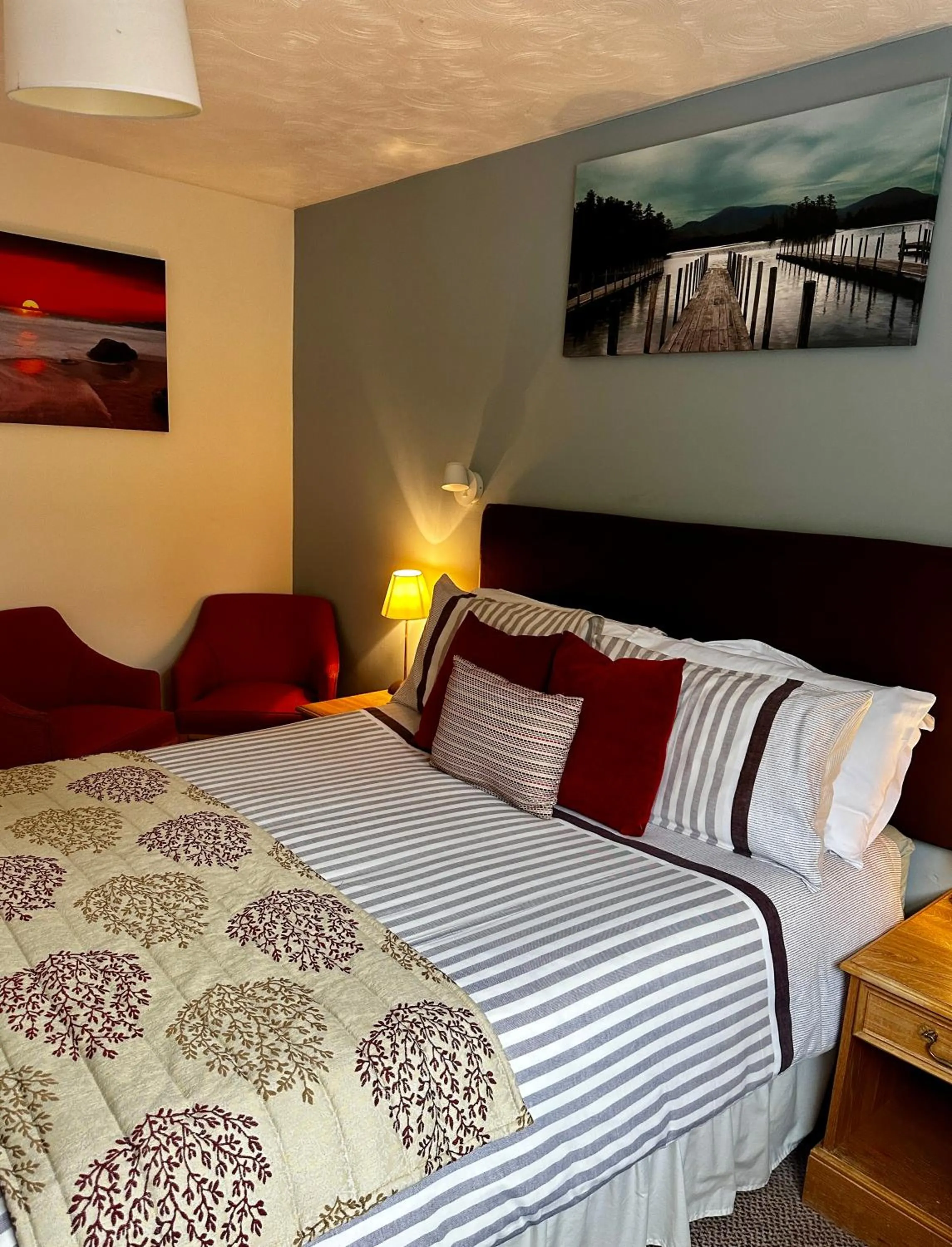Bed in The Kings Head Inn