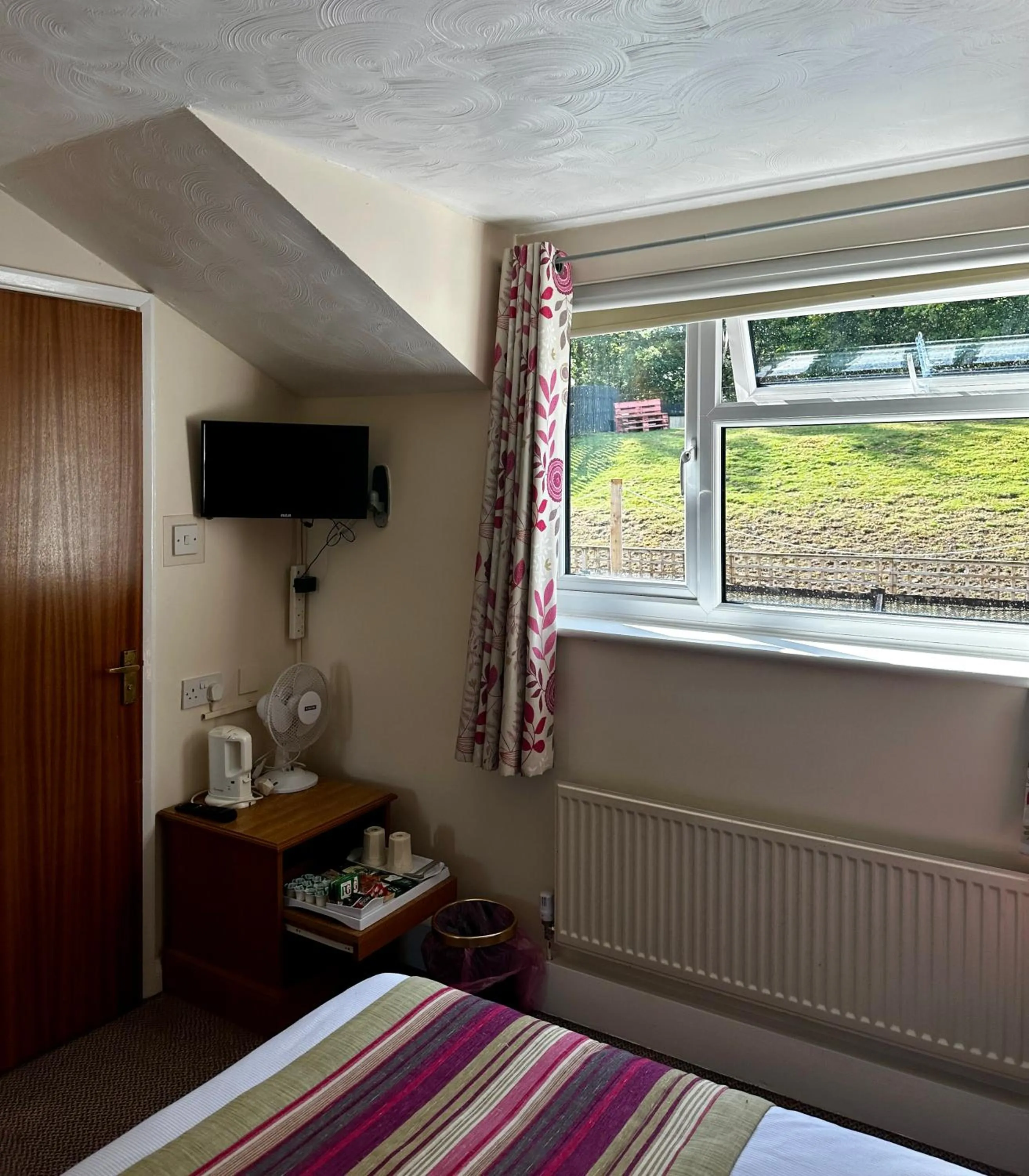 TV and multimedia, Bed in The Kings Head Inn