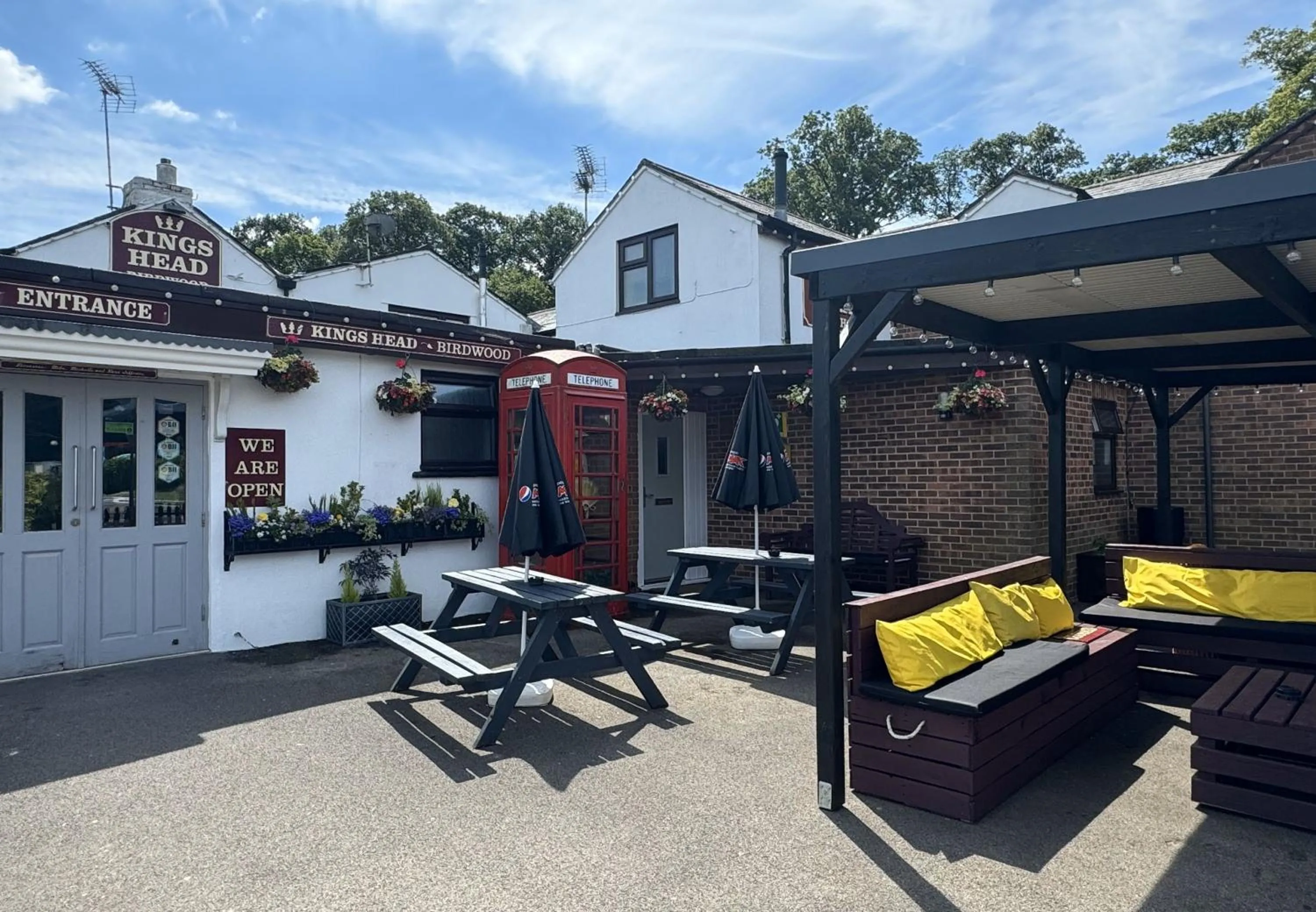 Property building in The Kings Head Inn