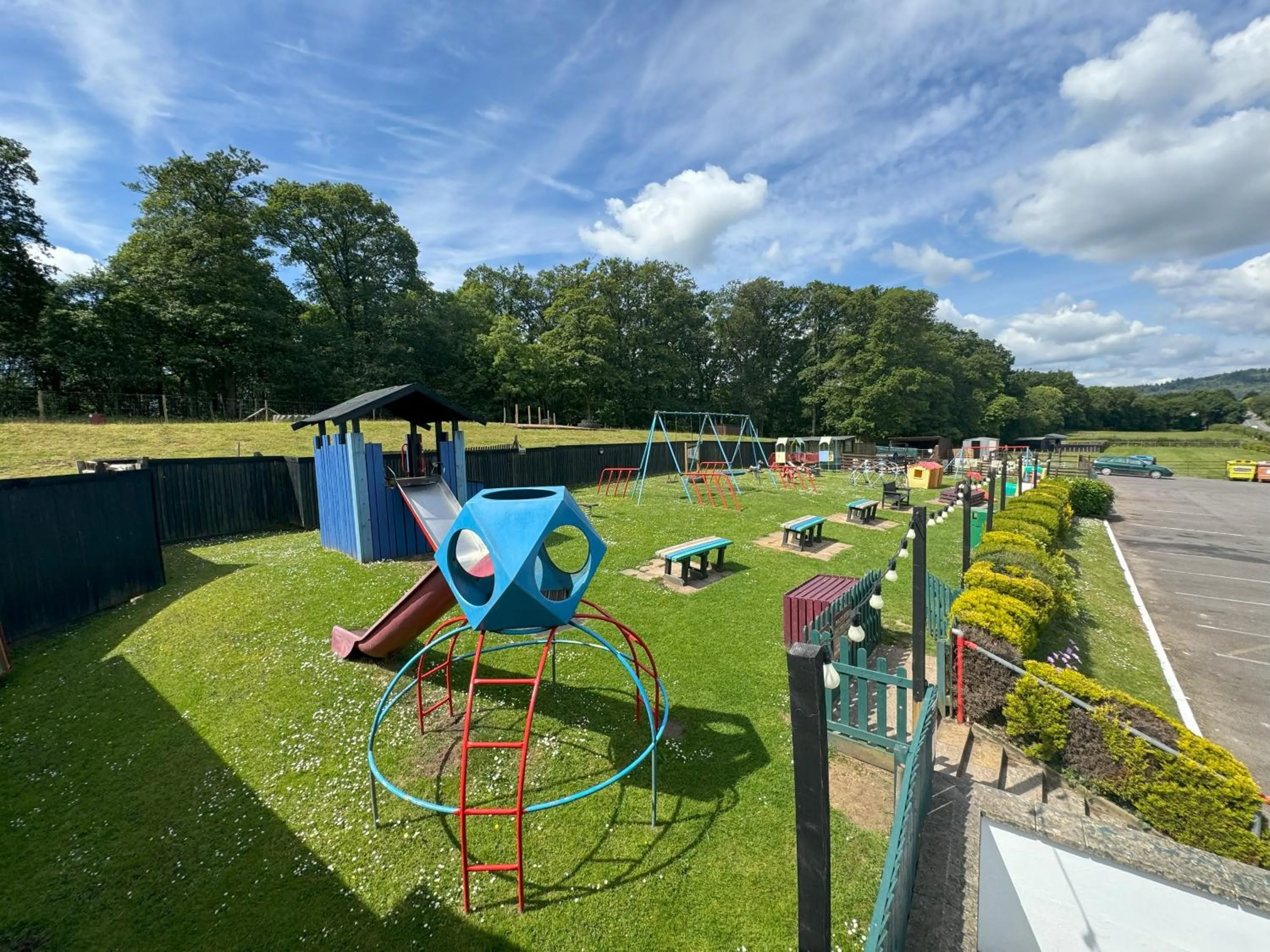 Children play ground in The Kings Head Inn