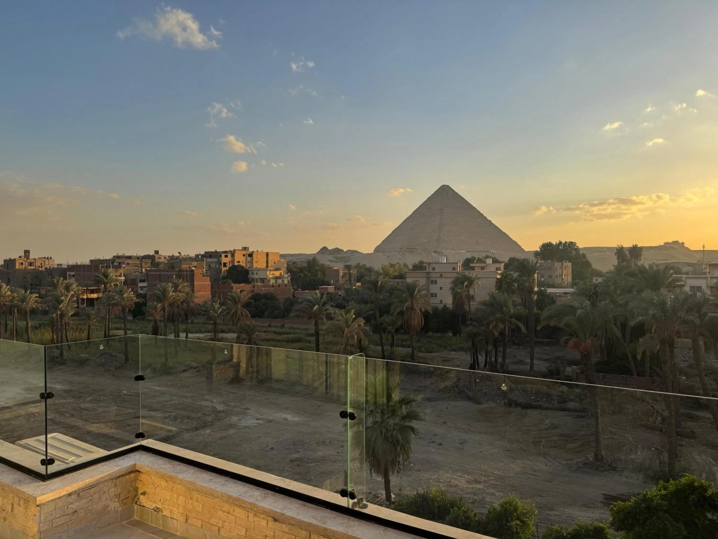 Day in Palacio Pyramids Hotel