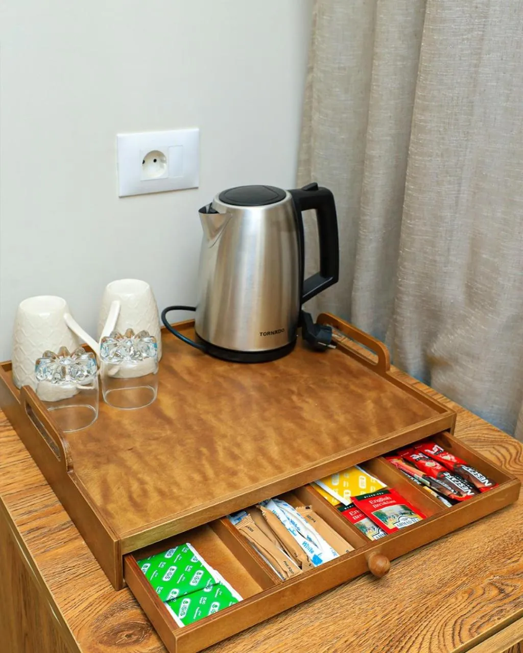 Coffee/tea facilities in Palacio Pyramids Hotel
