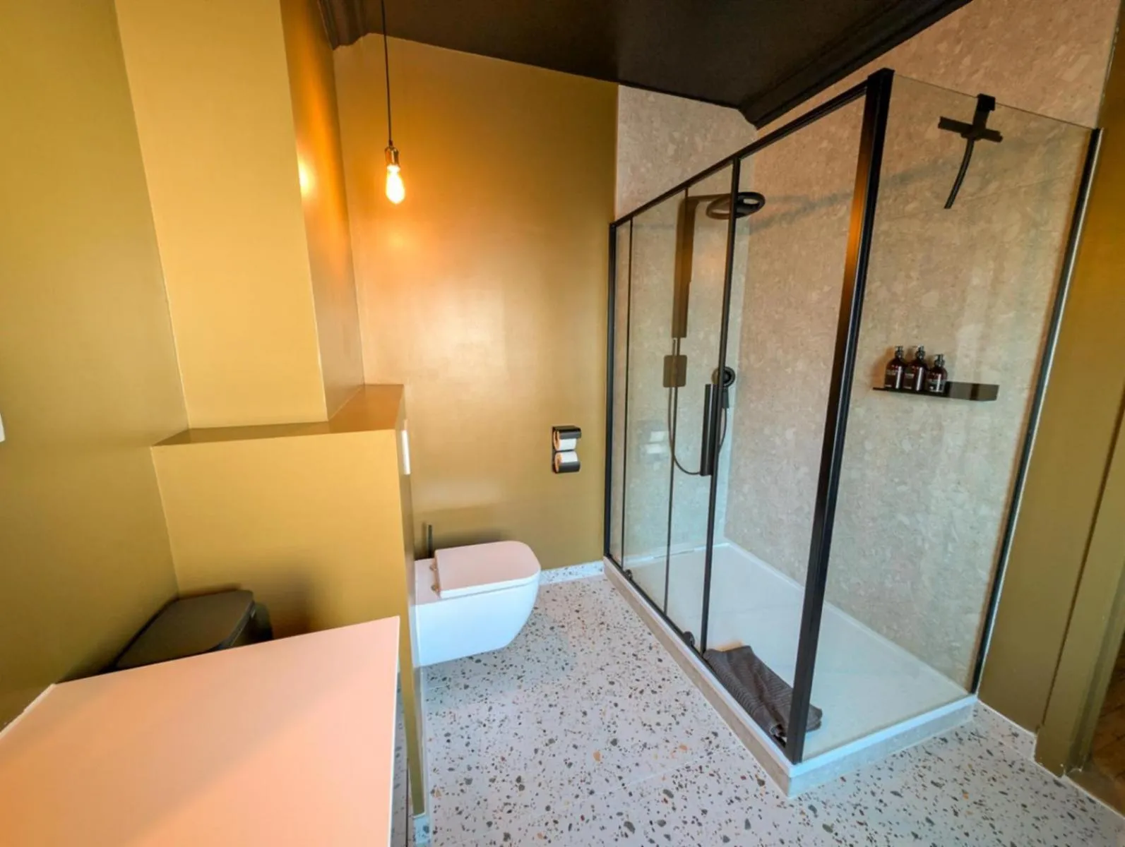Shower in Porta Superia Boutique B&B