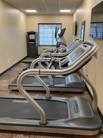 Creekstone Inn & Suites - St Marys