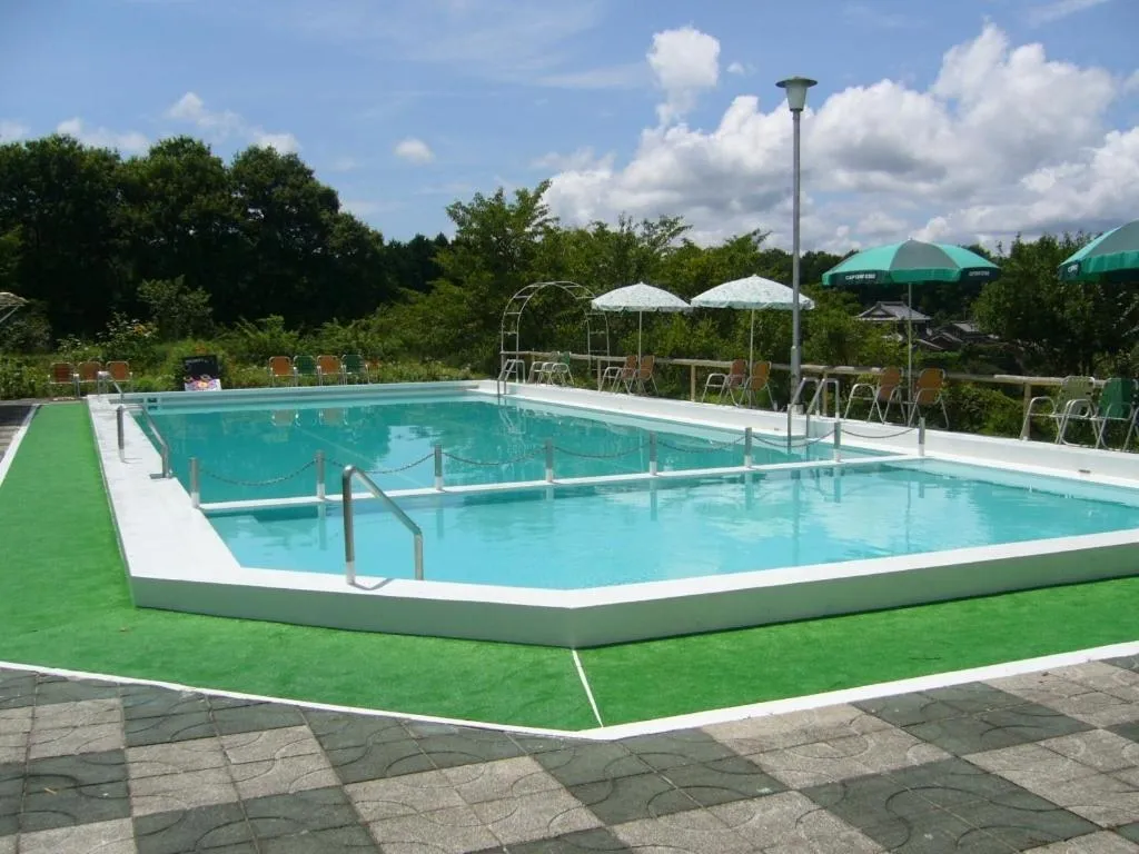 Swimming pool in Shorenji Lake Hotel