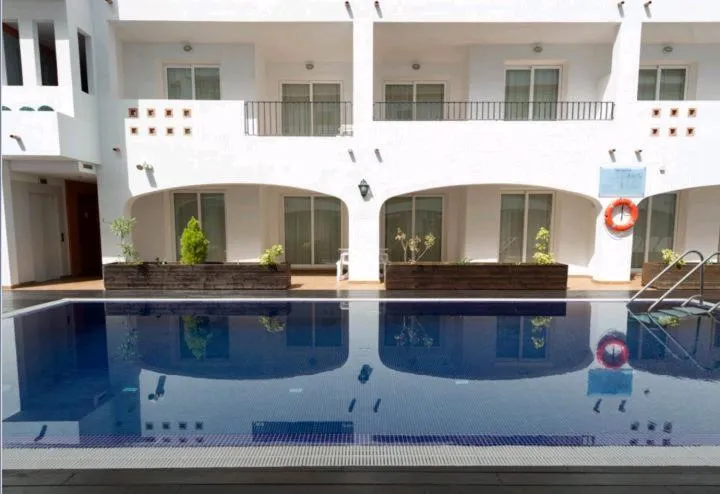 Swimming pool in Aparthotel Puerto Mar