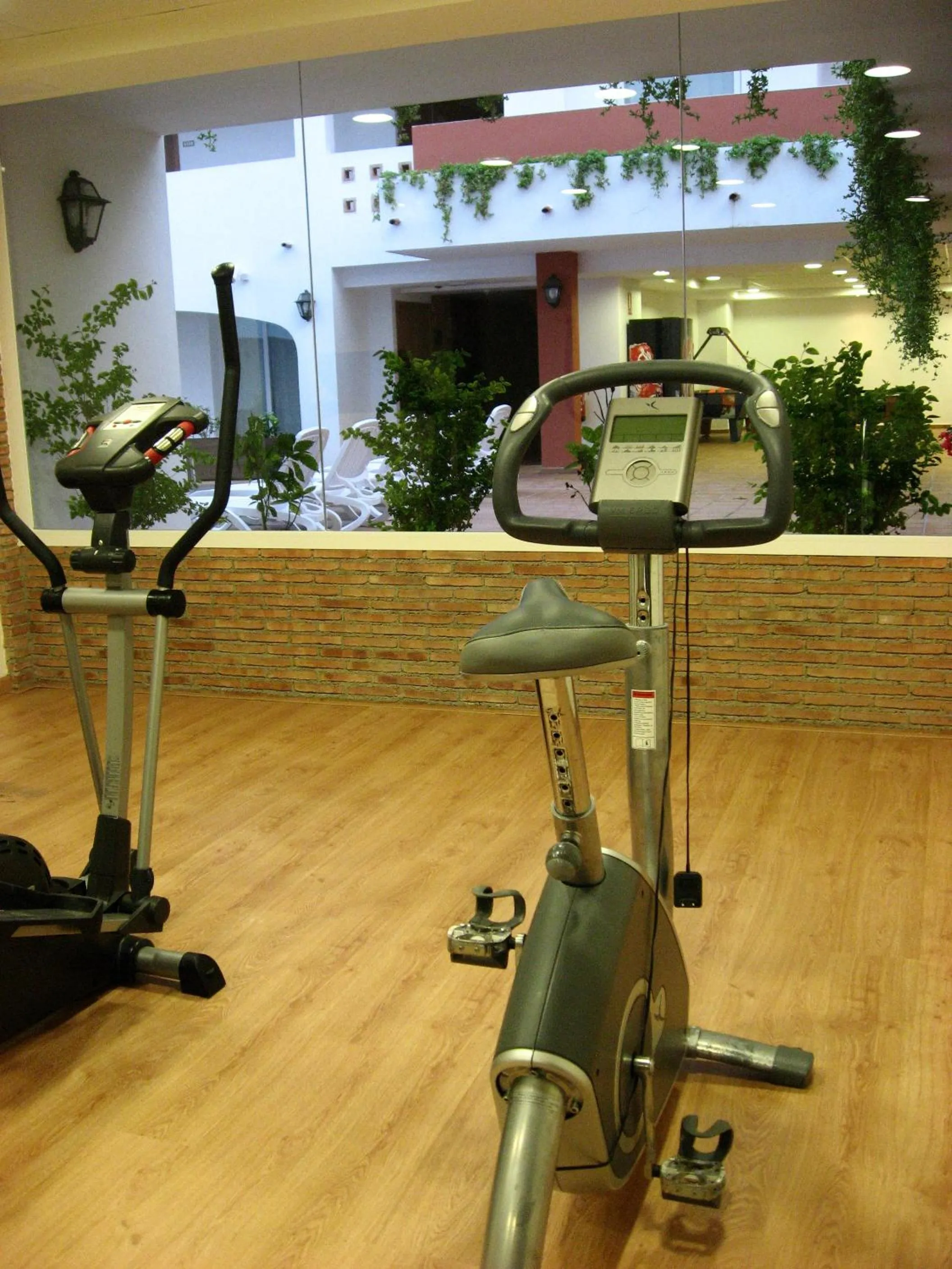 Fitness centre/facilities in Aparthotel Puerto Mar