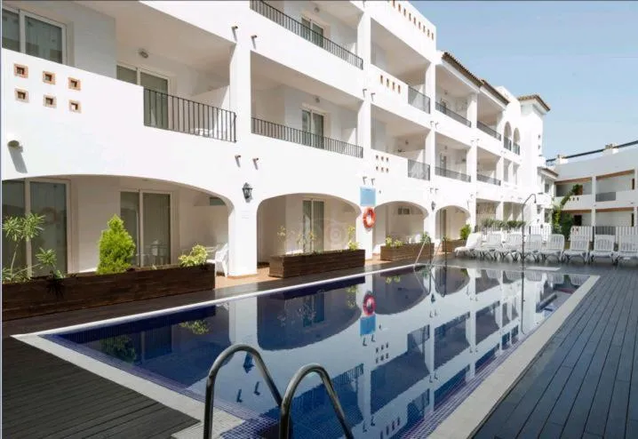 Swimming pool in Aparthotel Puerto Mar