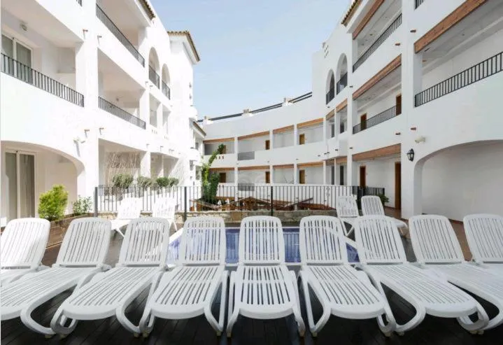 Swimming pool in Aparthotel Puerto Mar