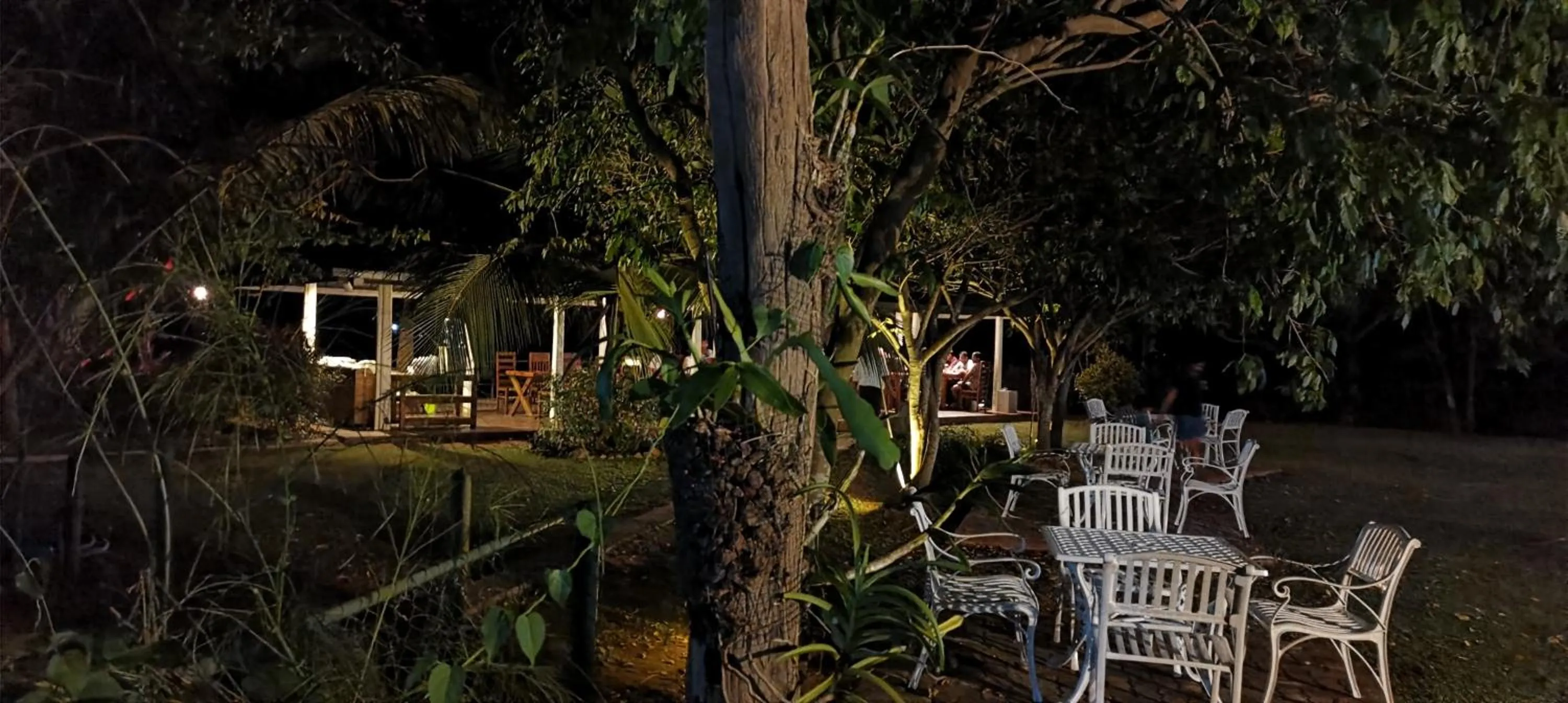 Restaurant/places to eat in Rajarata Family Resort