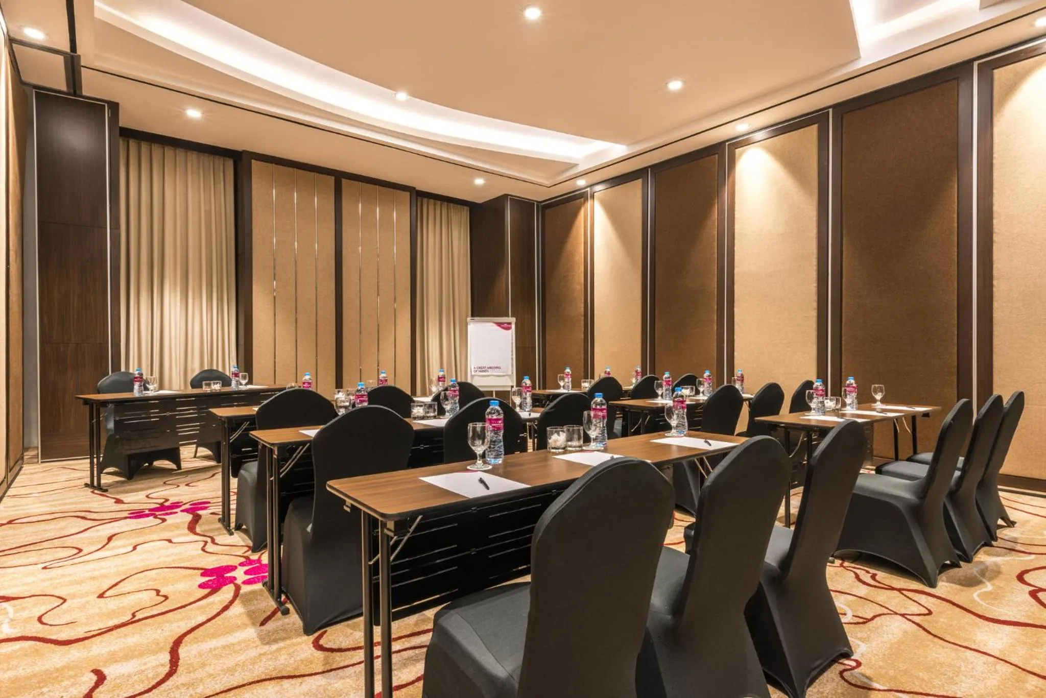 Meeting/conference room in Crowne Plaza Bandung by IHG