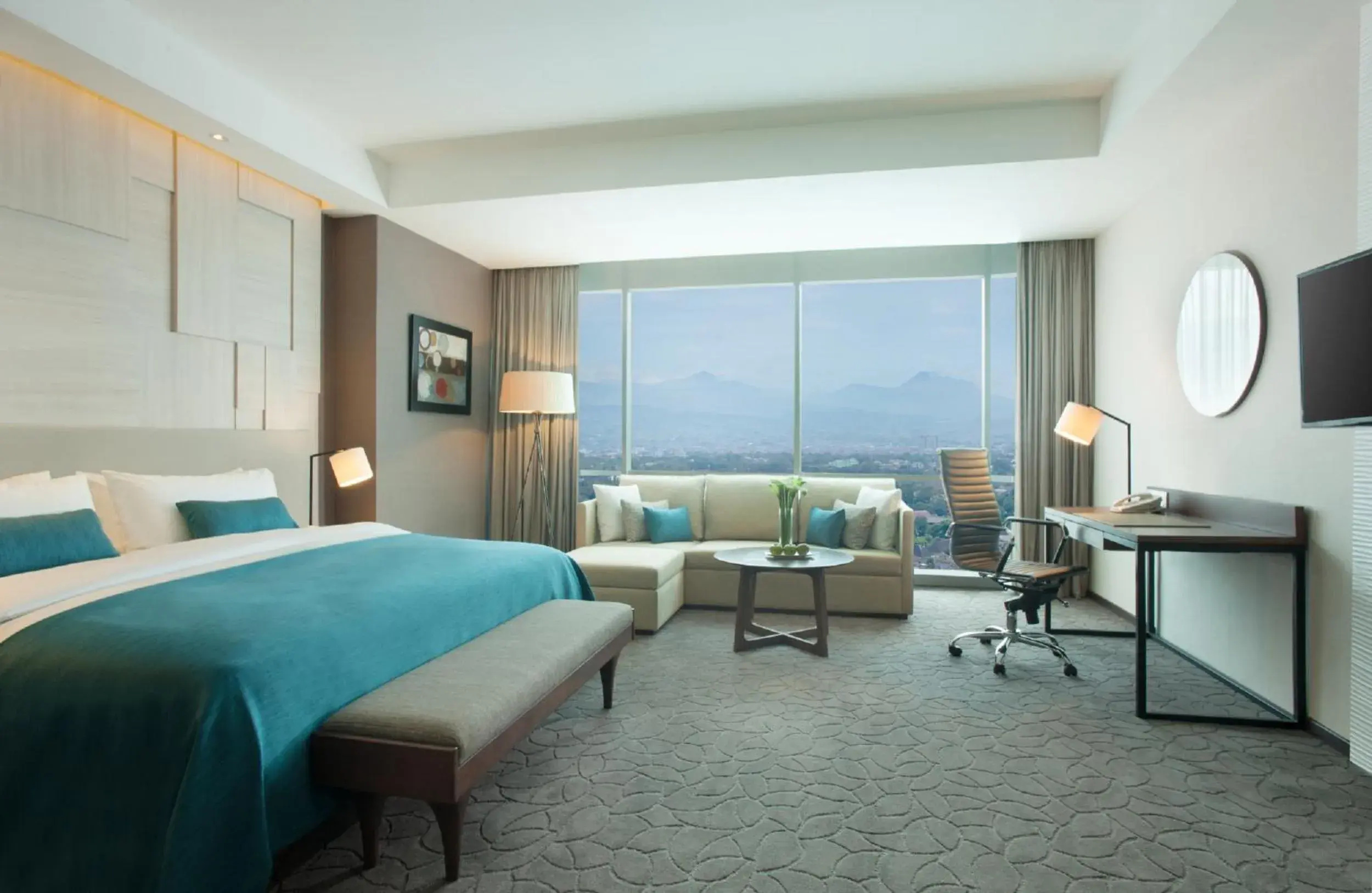 Photo of the whole room, Bed in Crowne Plaza Bandung by IHG Photo of the whole room, Bed in Crowne Plaza Bandung by IHG