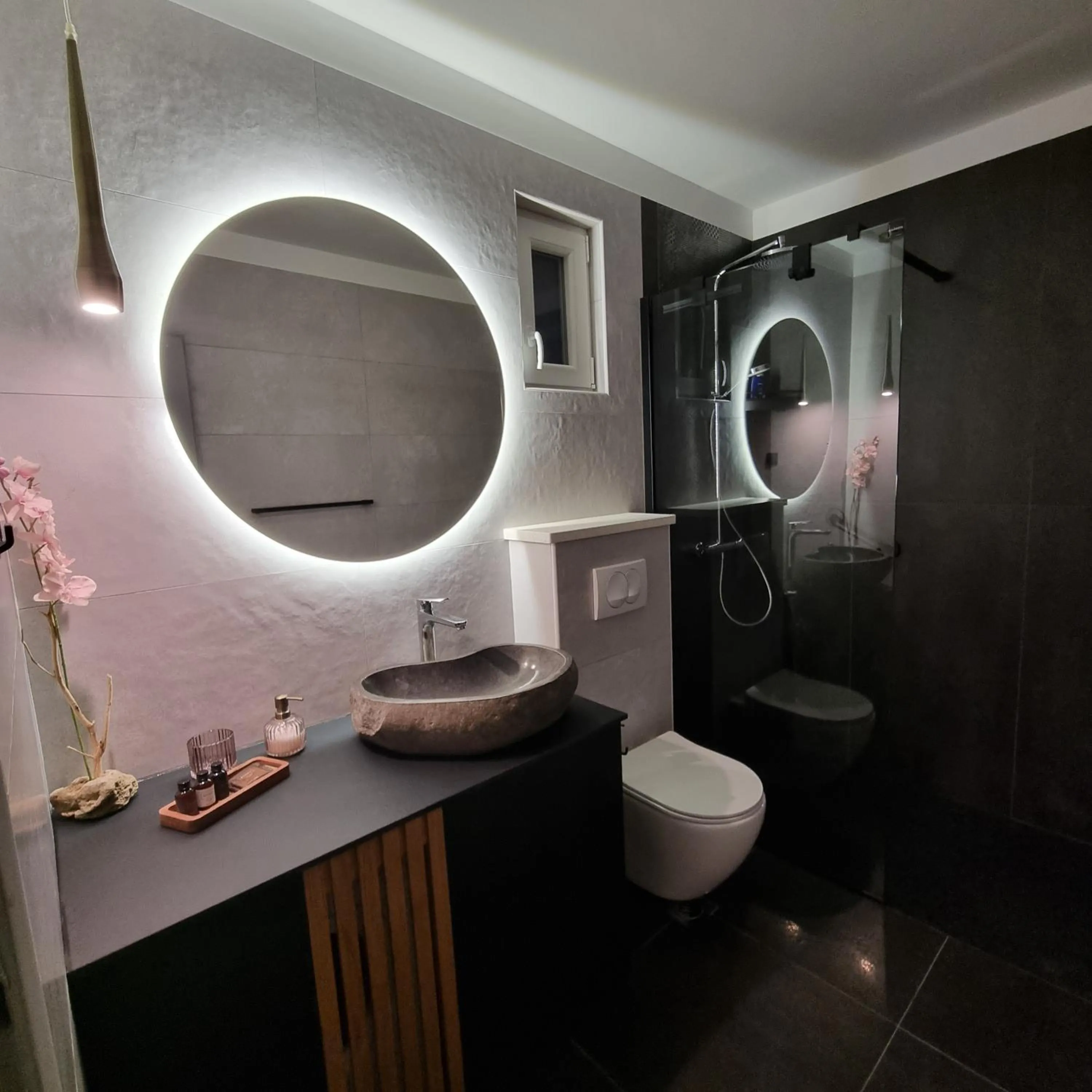 Bathroom in Relax tiny villas 40 meters of the beach
