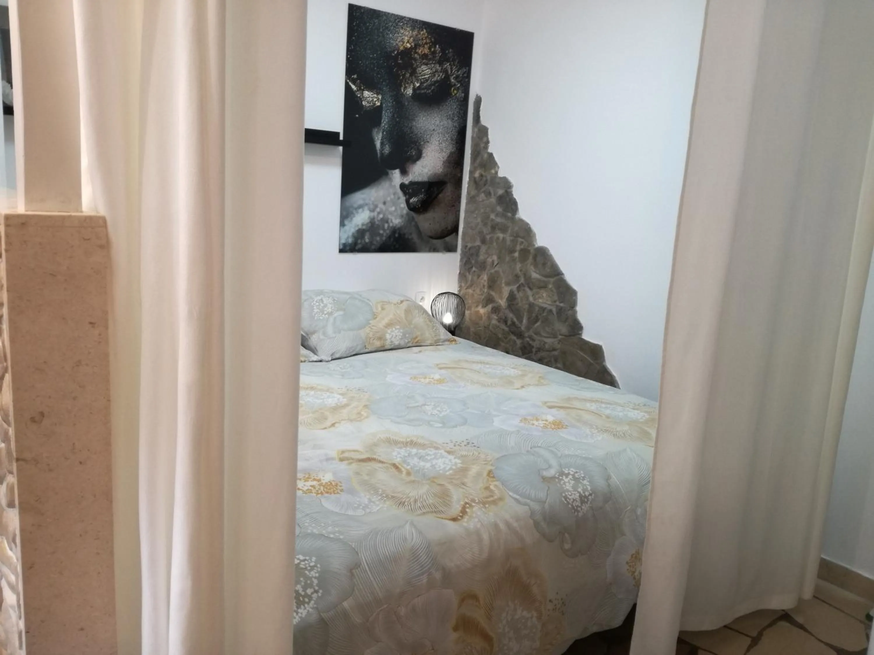 Bedroom, Bed in Relax tiny villas 40 meters of the beach