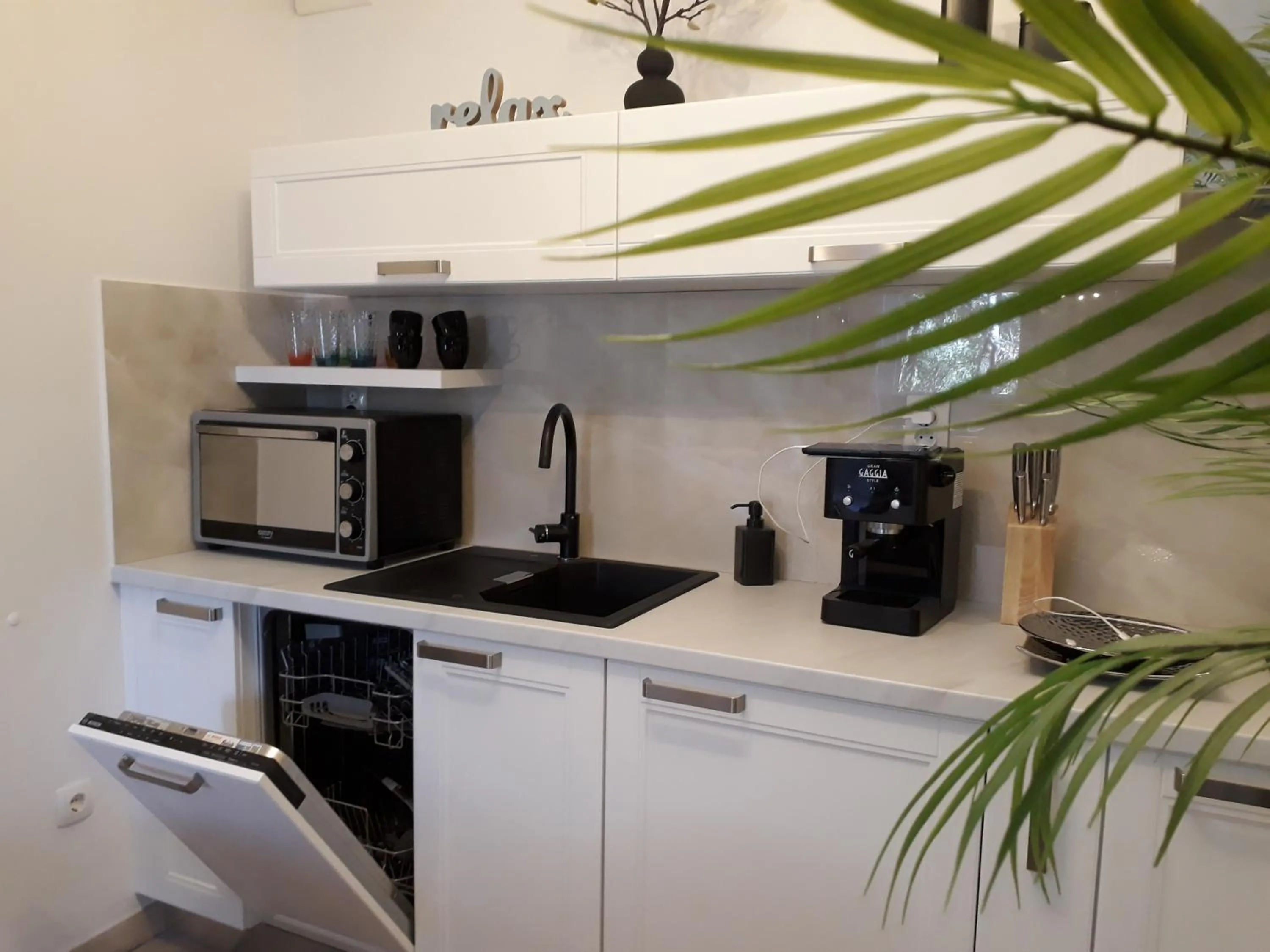 Kitchen or kitchenette in Relax tiny villas 40 meters of the beach